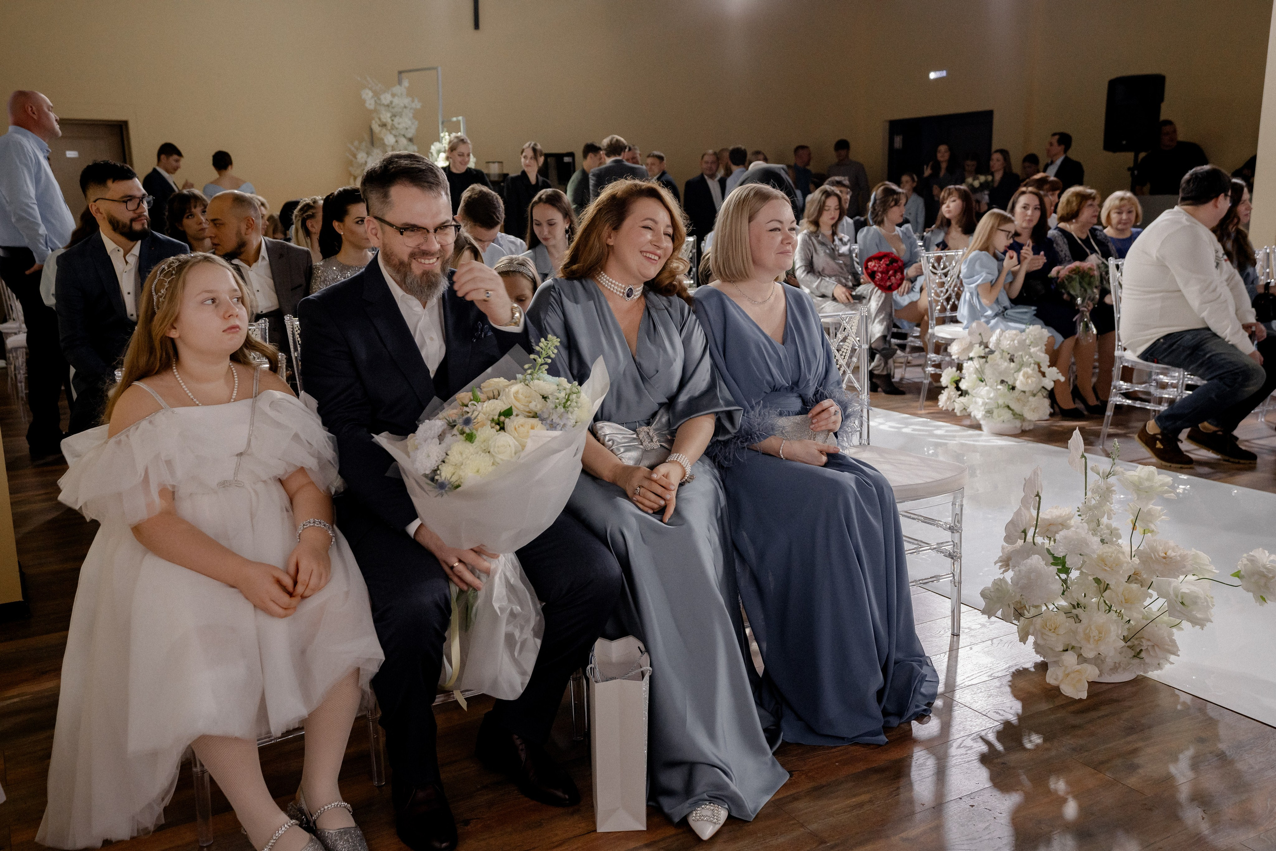 СВАДЕБНАЯ СЬЕМКА СБОРОВ В ОТЕЛЕ И ВЫЕЗД НА ЦЕРЕМОНИЮ (СНЯТО В СИБИРЕ В НИЖНЕВАРТОВСКЕ). Профессиональный фотограф, Санкт-Петербург — Виктория Богомолова