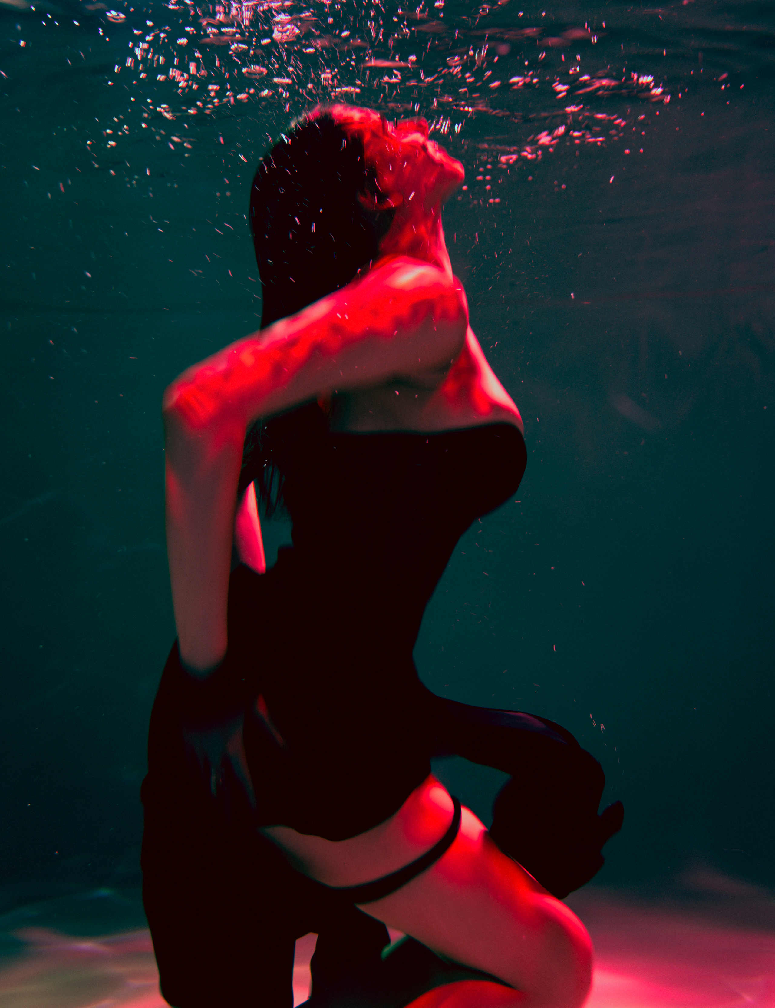 Под водой. Фотограф Екатерина Золотовская. Портретные, семейные и креативные фотосессии в Москве