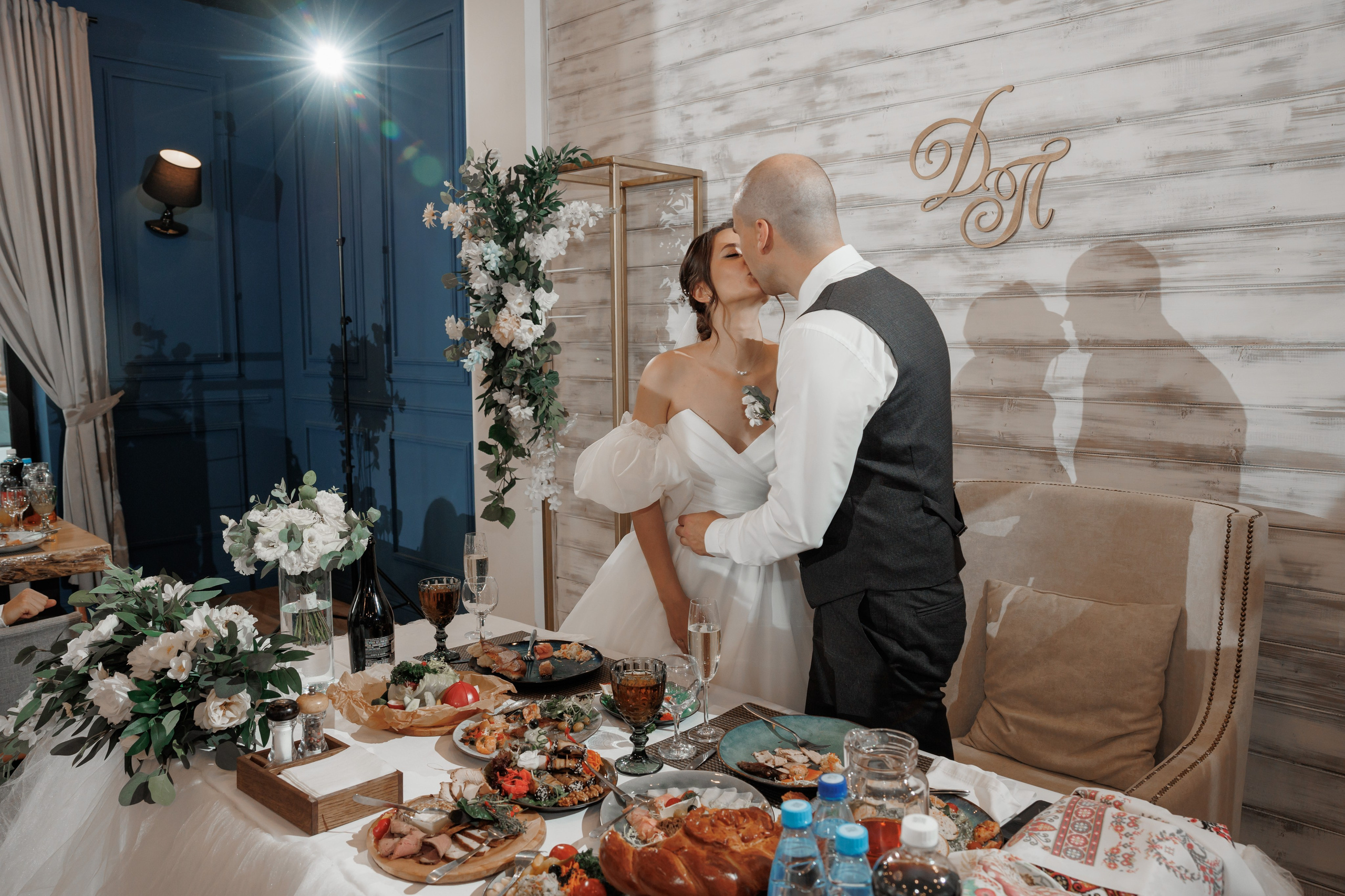 Полина и Дмитрий, загородный клуб «Барин», ЗАГС в г. Пушкино. Свадебный и репортажный фотограф (Москва, Королев и другие)