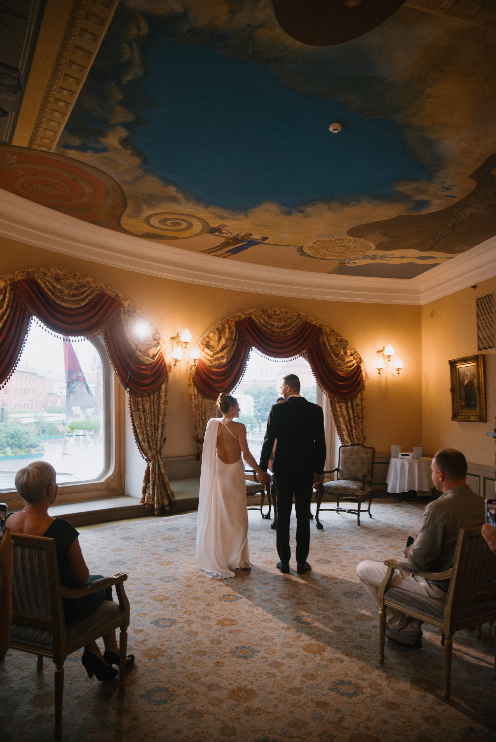 Александр & Ирина (отель/роспись). Свадебный, семейный, женский фотограф в Москве, Мытищах, Королёве Ксения Узилле