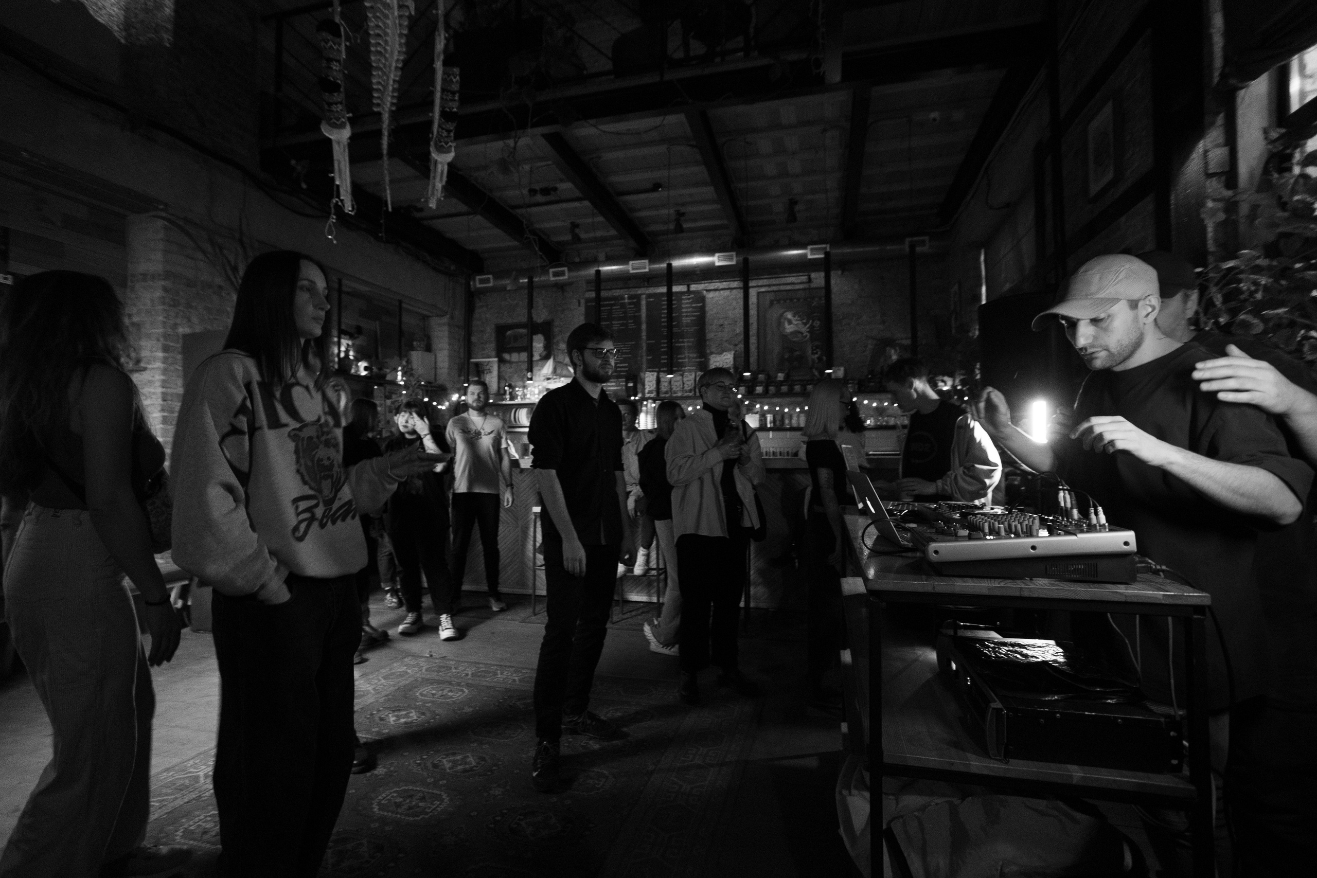 WY: AI — АЕ — 19:00 — 09.02.2025. KiPPER Gallery — Фотограф