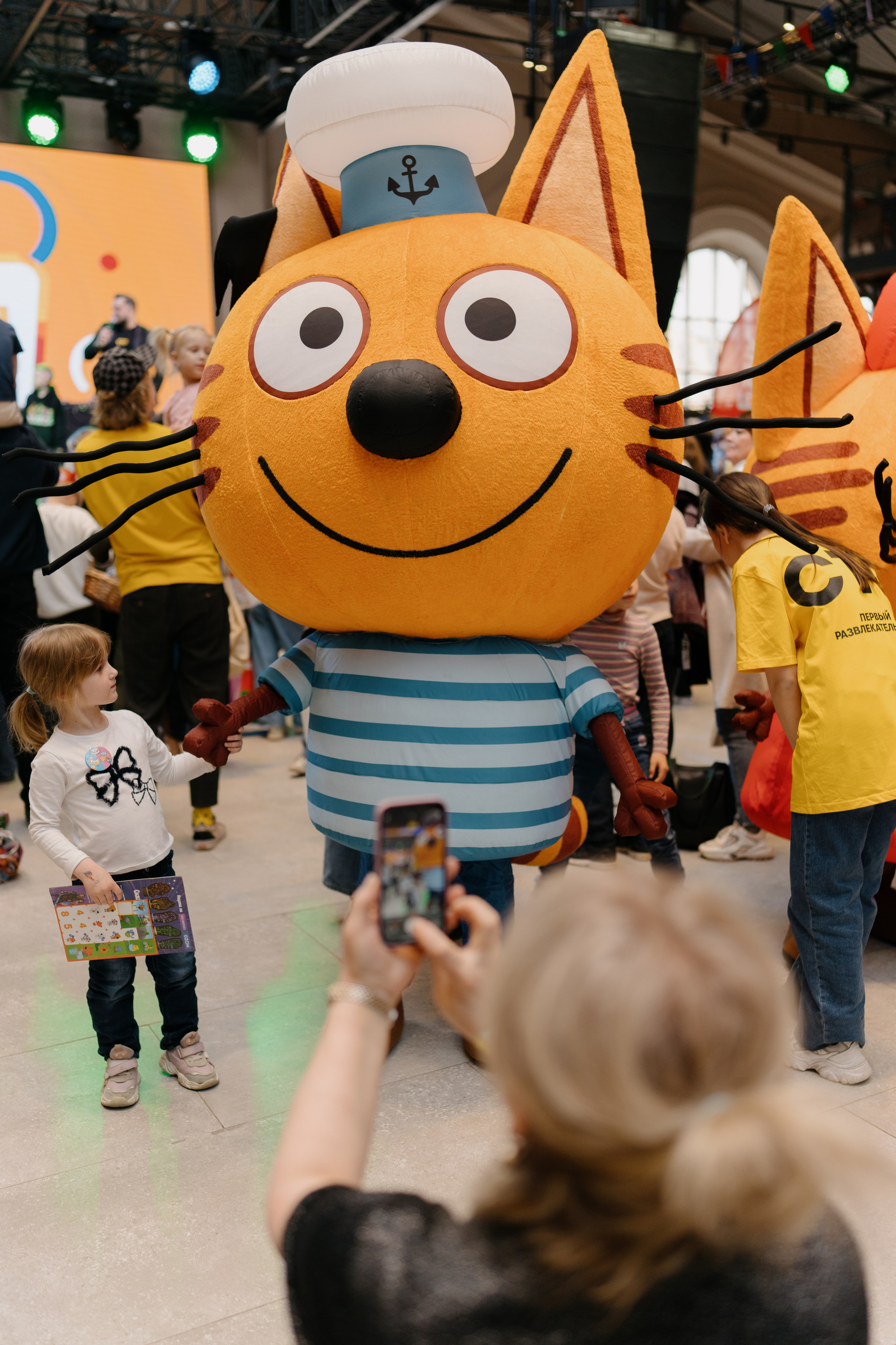 Три кота на «Каникулы с Комсомолкой» 04.05.24. Свадебный и семейный фотограф в Санкт-Петербурге Дмитрий Панин