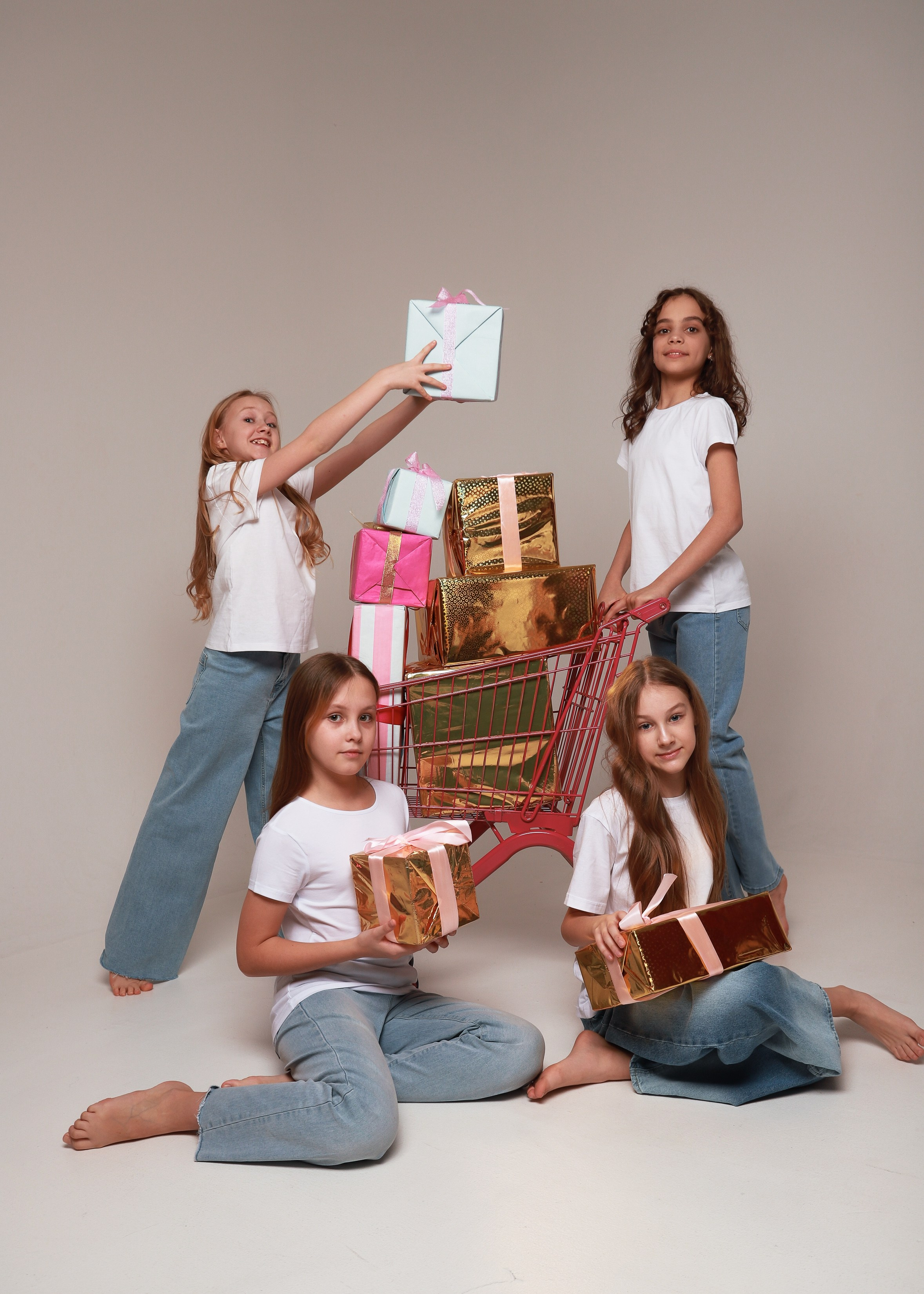 В джинсах. Фотограф Юлия Мальцева