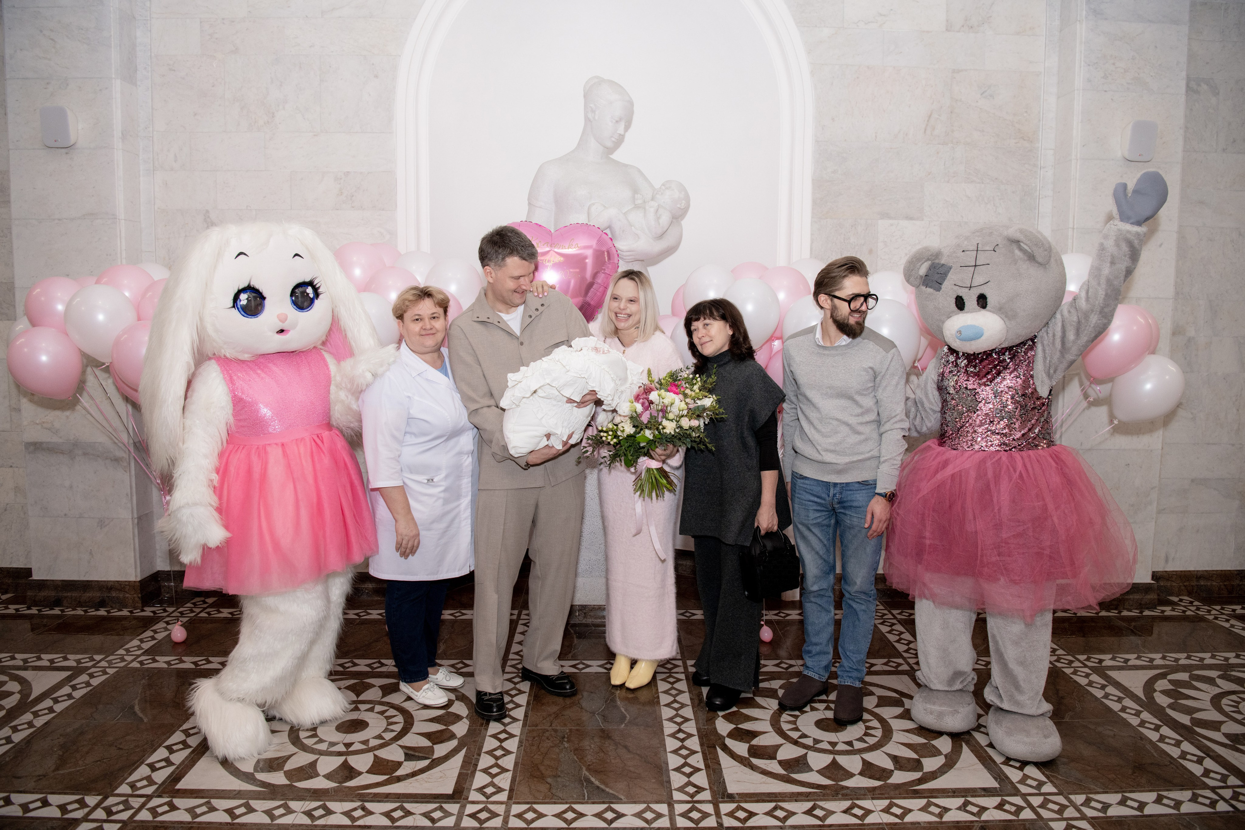 Выписка Киры. Снегиревка. Фотограф на выписку из роддома в Москве и МО