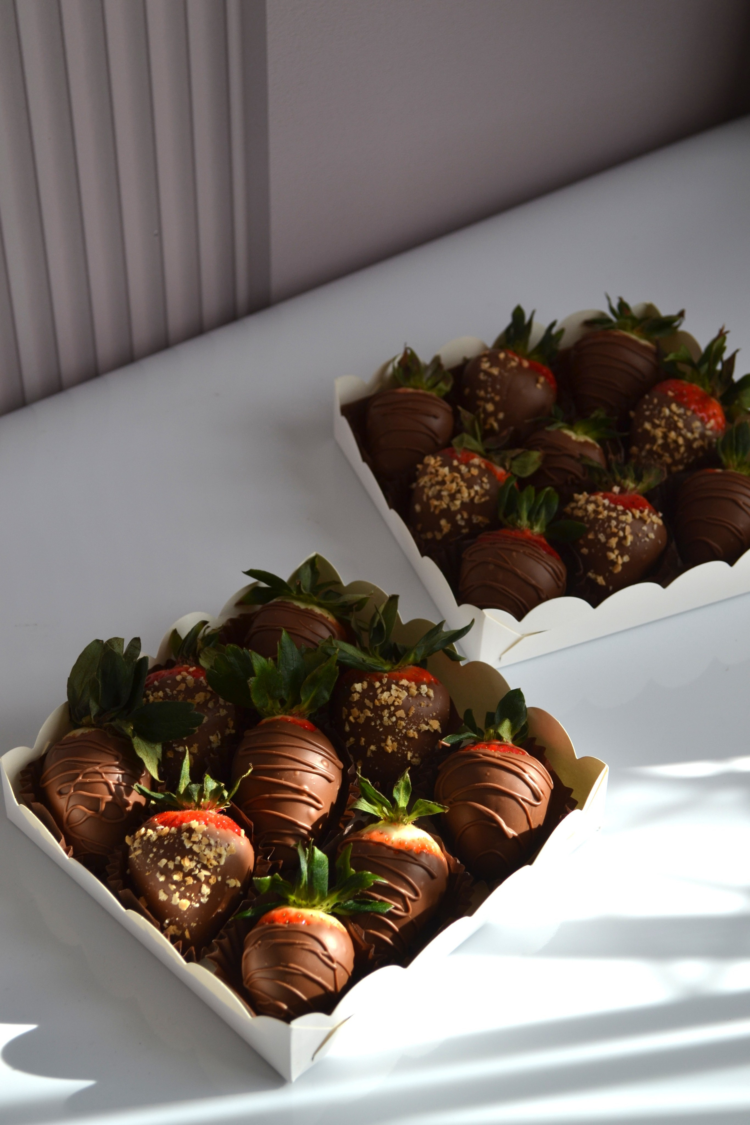 Клубника в шоколаде. Семейная кондитерская. Торты и десерты на заказ в Москве и области