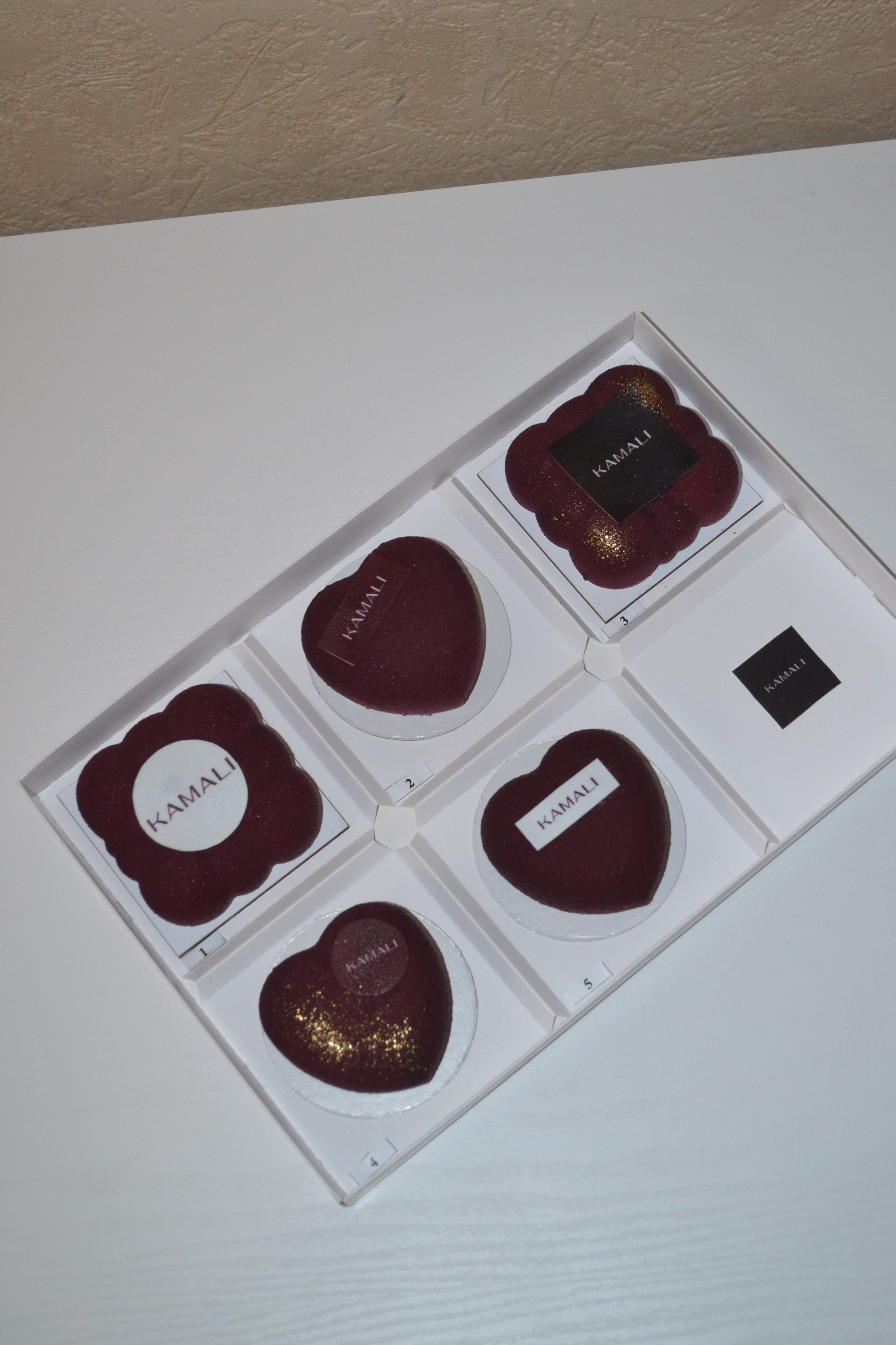 Для компании косметики