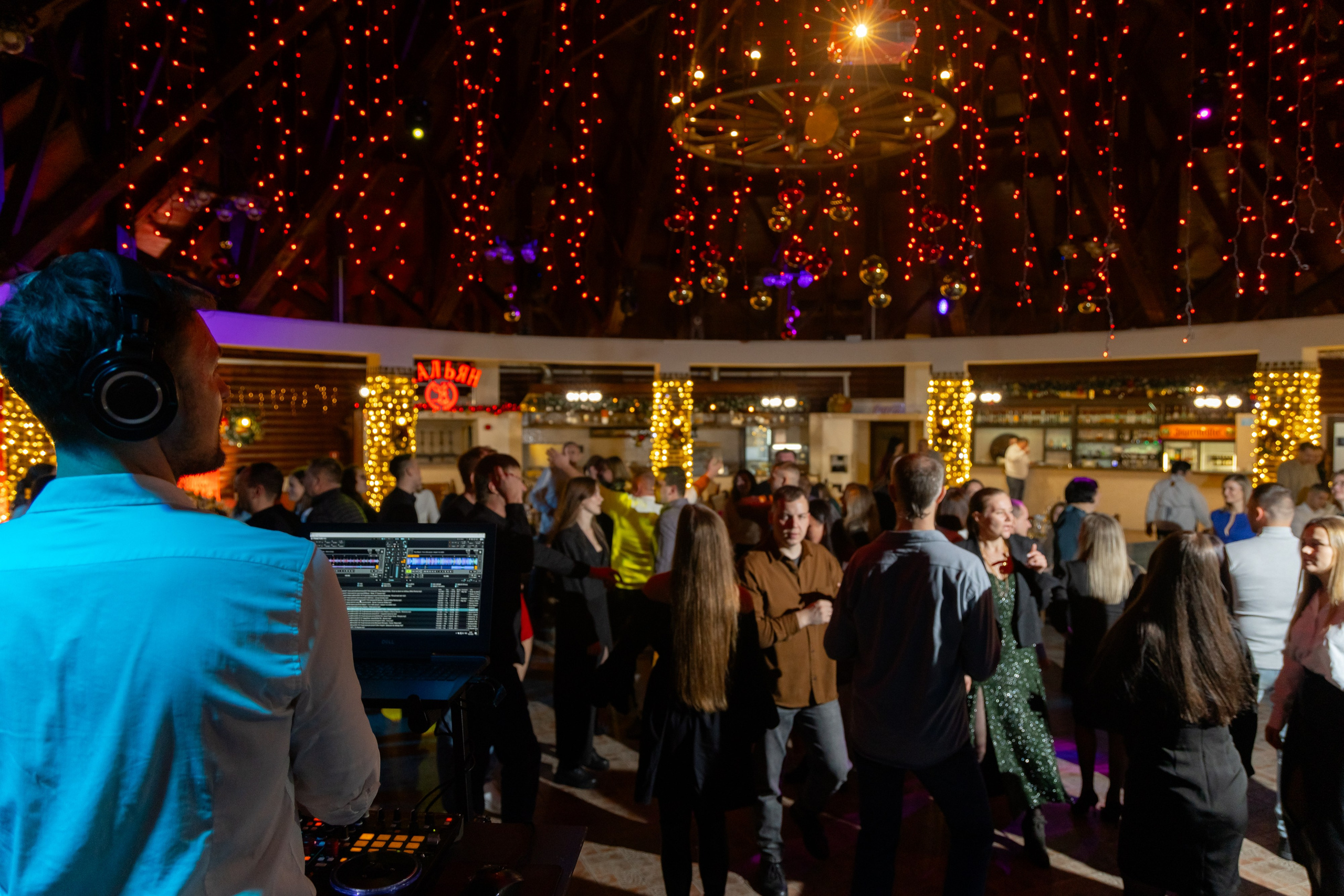 Корпоративная новогодняя съемка для логистической компании ИТА. Свадебный фотограф в Минске/Беларуси Сергей Спиридонов