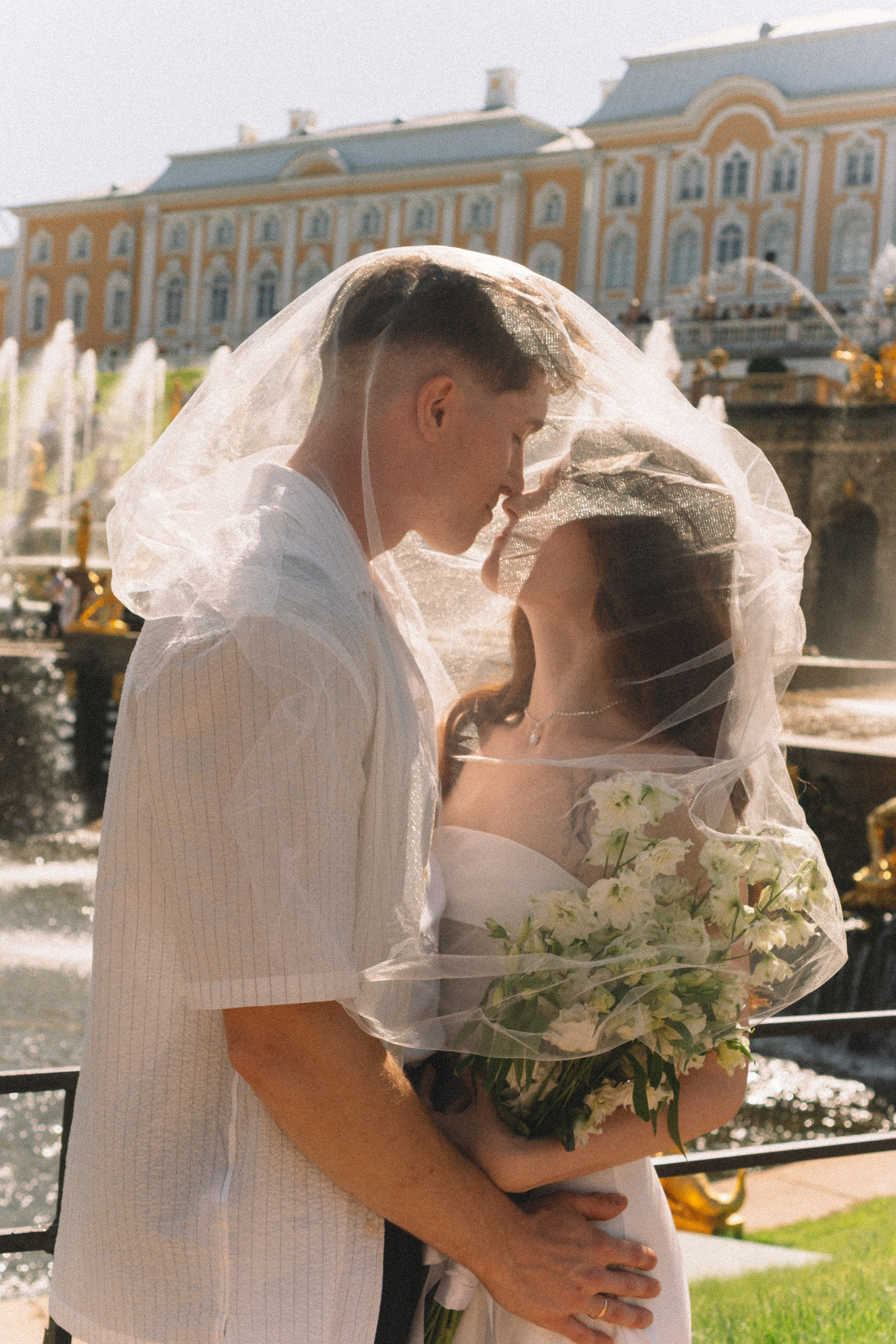 СВАДЕБНАЯ СЬЕМКА В ПЕТЕРГОФЕ И СЬЕМКА РЕПОРТАЖА В ЗАГСЕ ПЕТЕРГОФА. Профессиональный фотограф, Санкт-Петербург — Виктория Богомолова