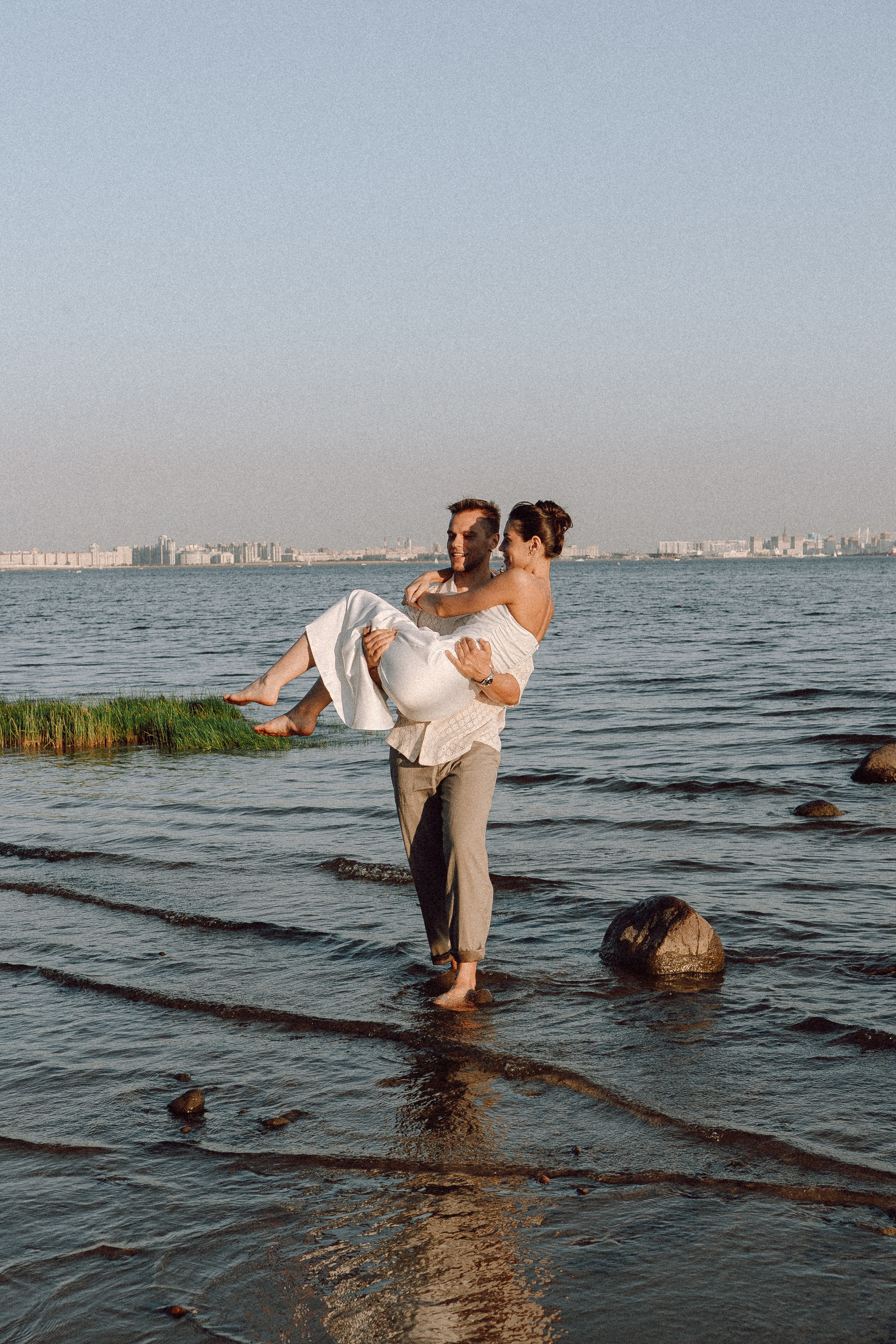 СВАДЕБНАЯ ФОТОСЕССИЯ ВЫЕЗДНОЙ ЦЕРЕМОНИИ (ФИНСКИЙ ЗАЛИВ). Профессиональный фотограф, Санкт-Петербург — Виктория Богомолова