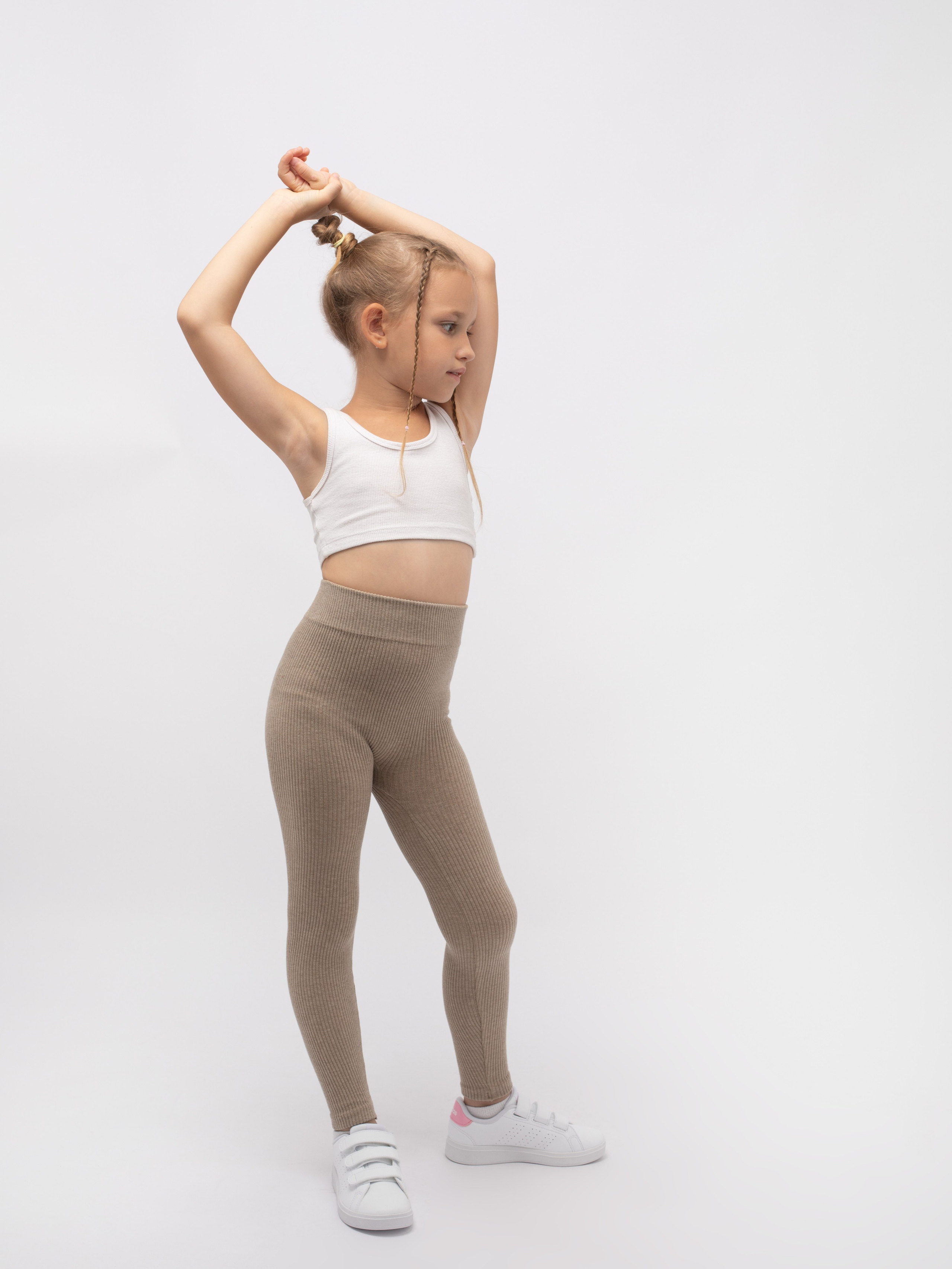 Детские лосины. Фотостудия предметной и модельной съёмки для маркетплейсов