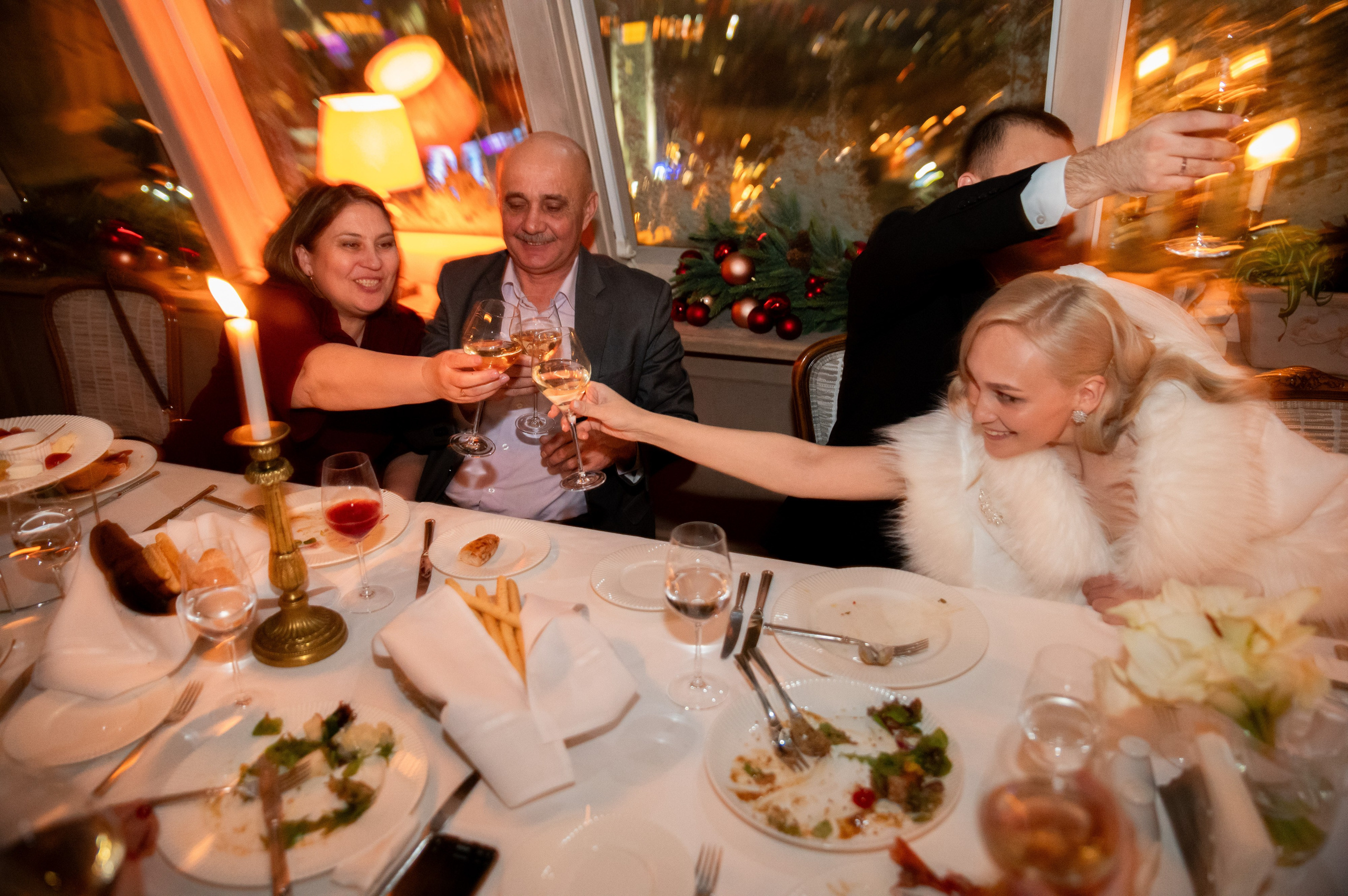 Свадебная фотосессия в Radisson Collection Hotel мск. Свадебный и портретный фотограф в Москве Жердев Даниил