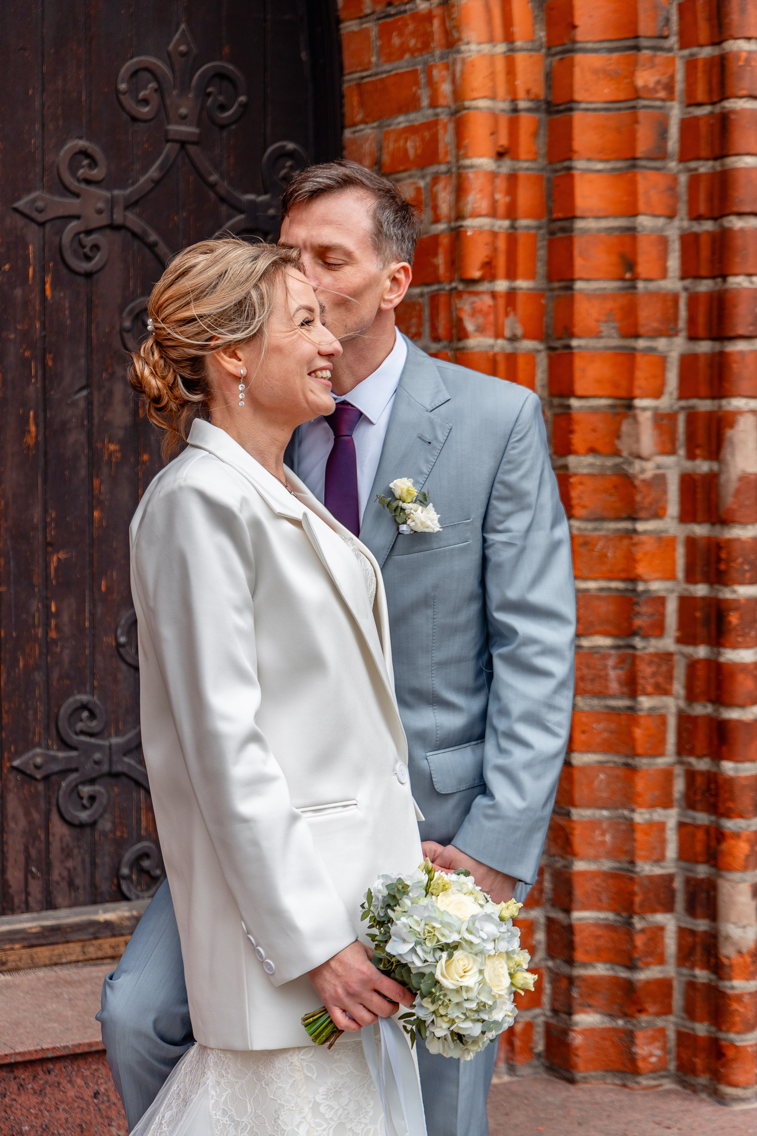 Ирина и Виталий | Остров Канта. Фотограф Елена Медок Калининград