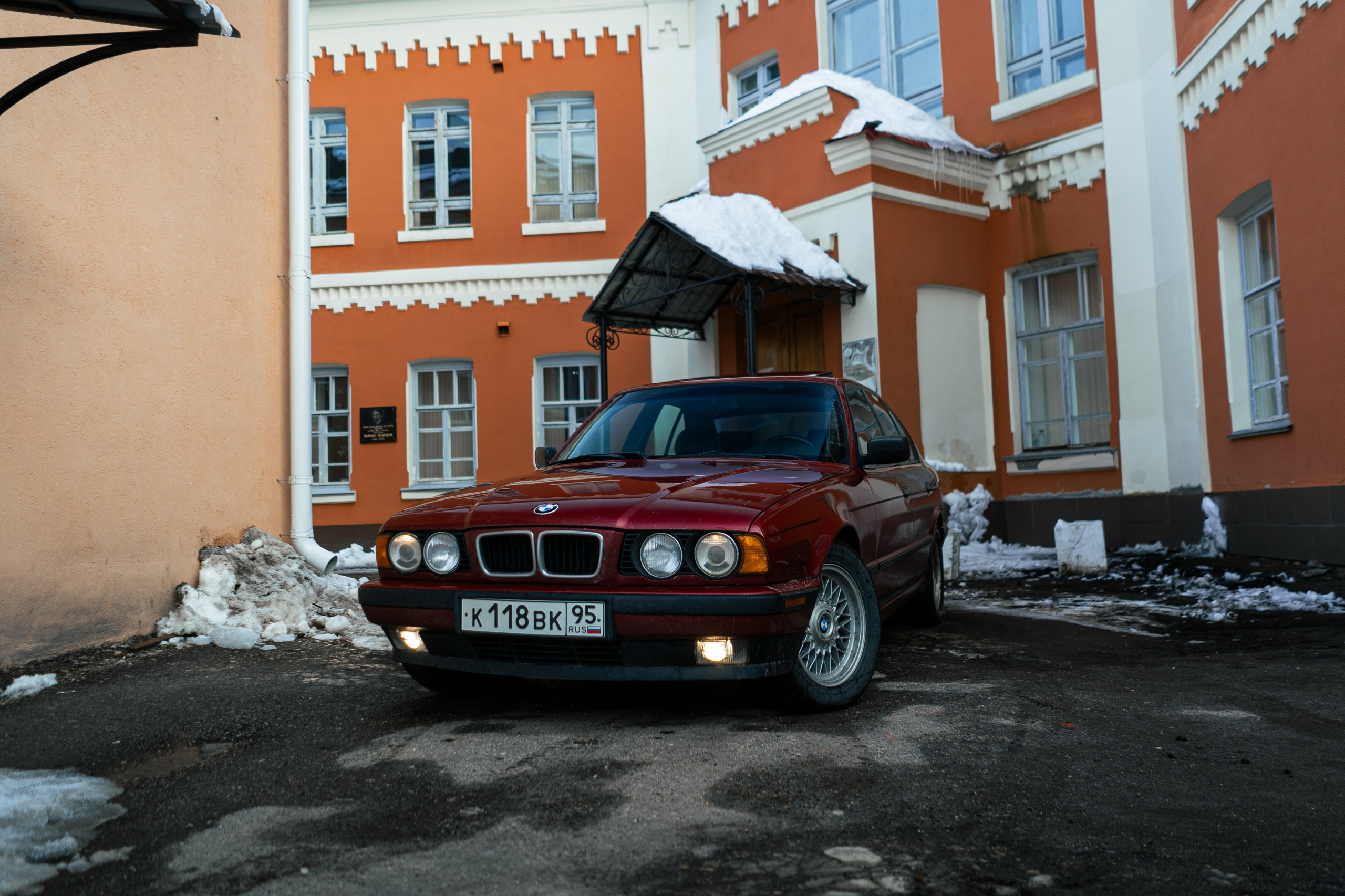 Автомобильная фото-сессия BMW 540i E34 в Калуге