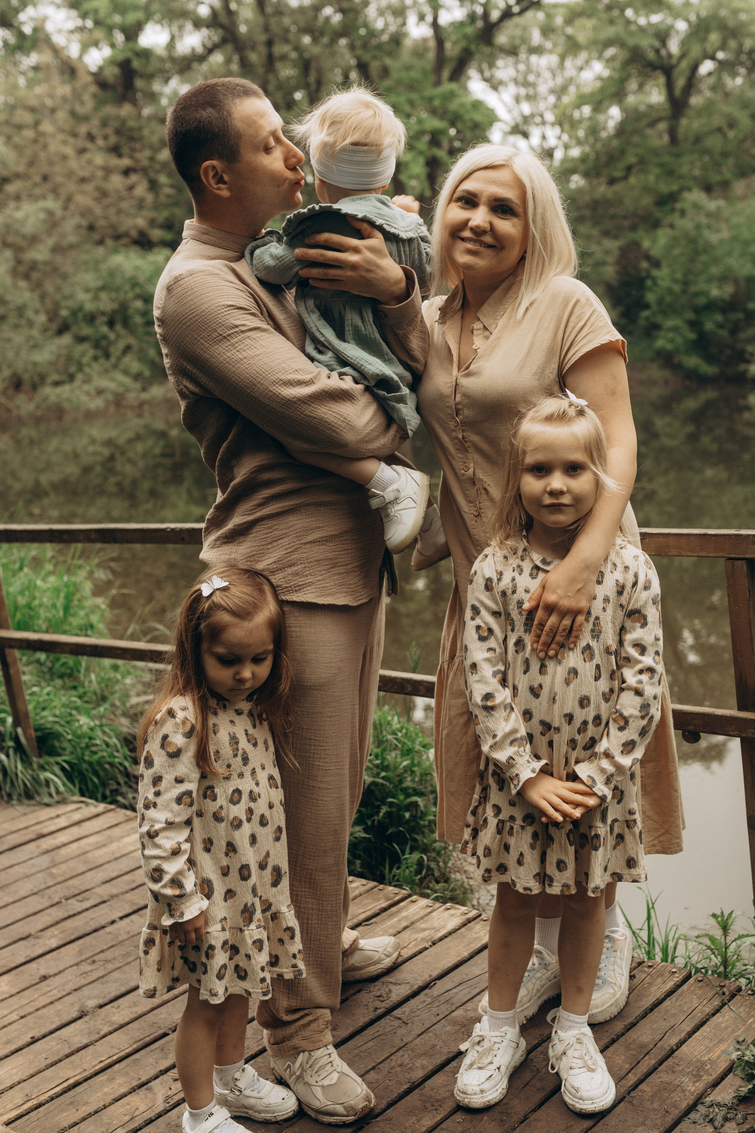 Фотосессия под летним дождем с Алексеем, Юлией и их доченьками. Фотограф в Ставрополе Svetlana Matveeva