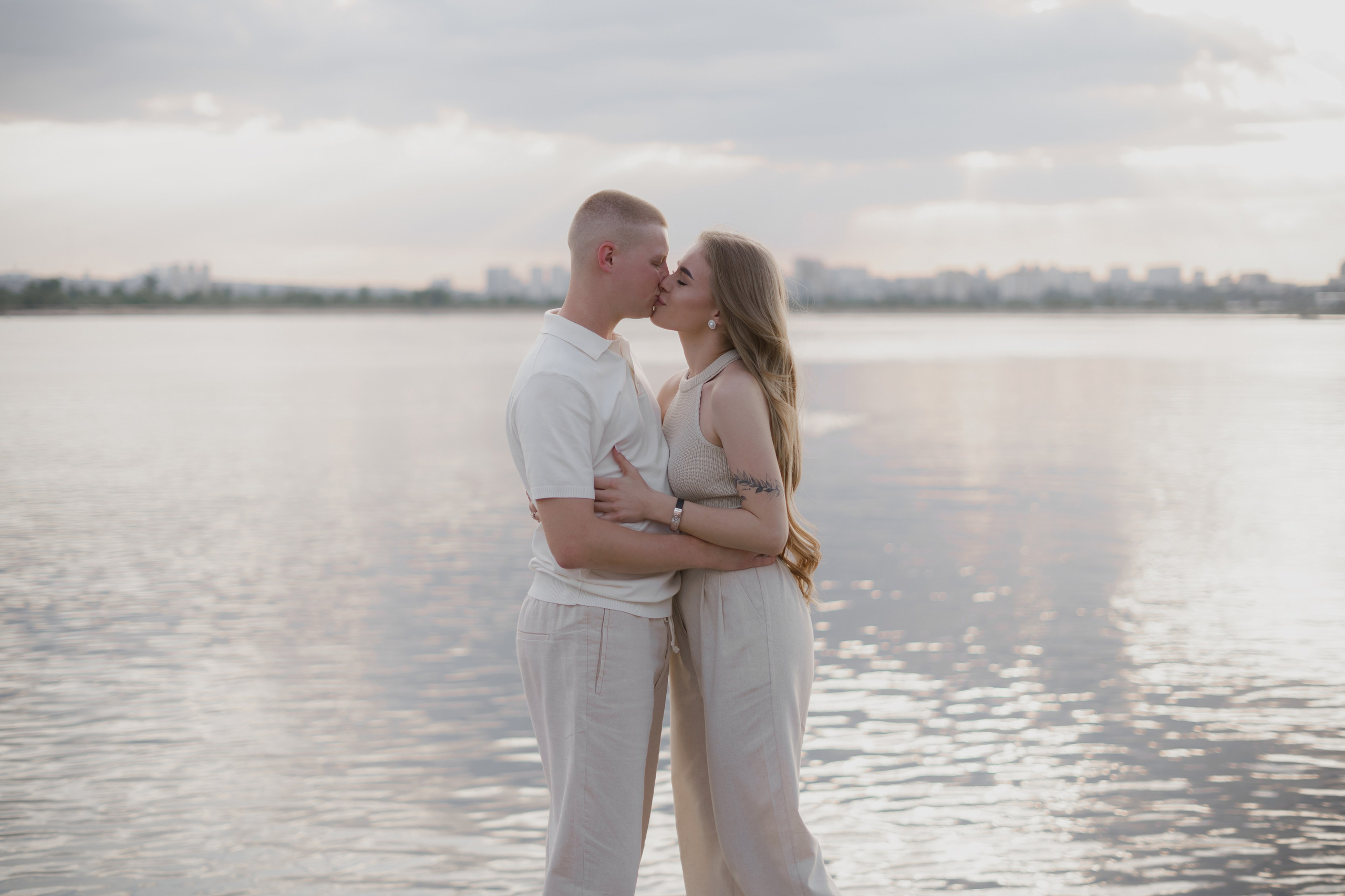 Рома и софа. Фотограф Валерия Крахмалева