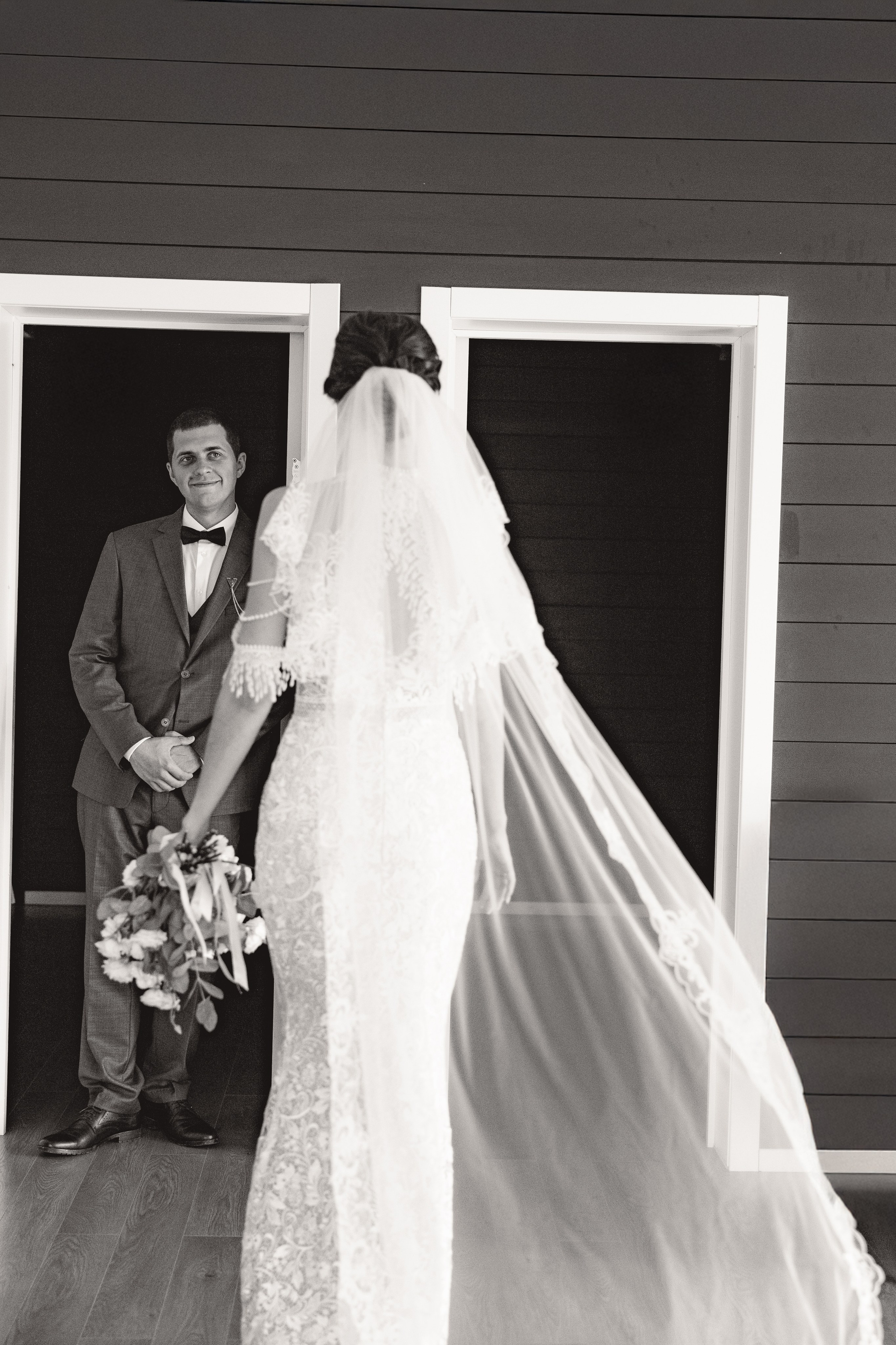 Свадебная фотосессия в Иваново и Москве. Свадебный фотограф в Иваново Гитарина Черняева