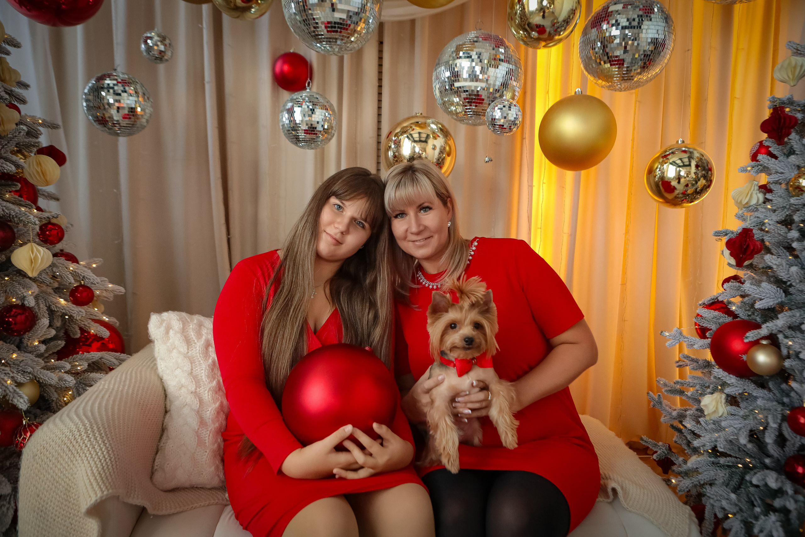 НОВОГОДНИЕ ФОТОСЕССИИ 2025-2026. Фотограф г. Хабаровск. Семейные и индивидуальные съёмки