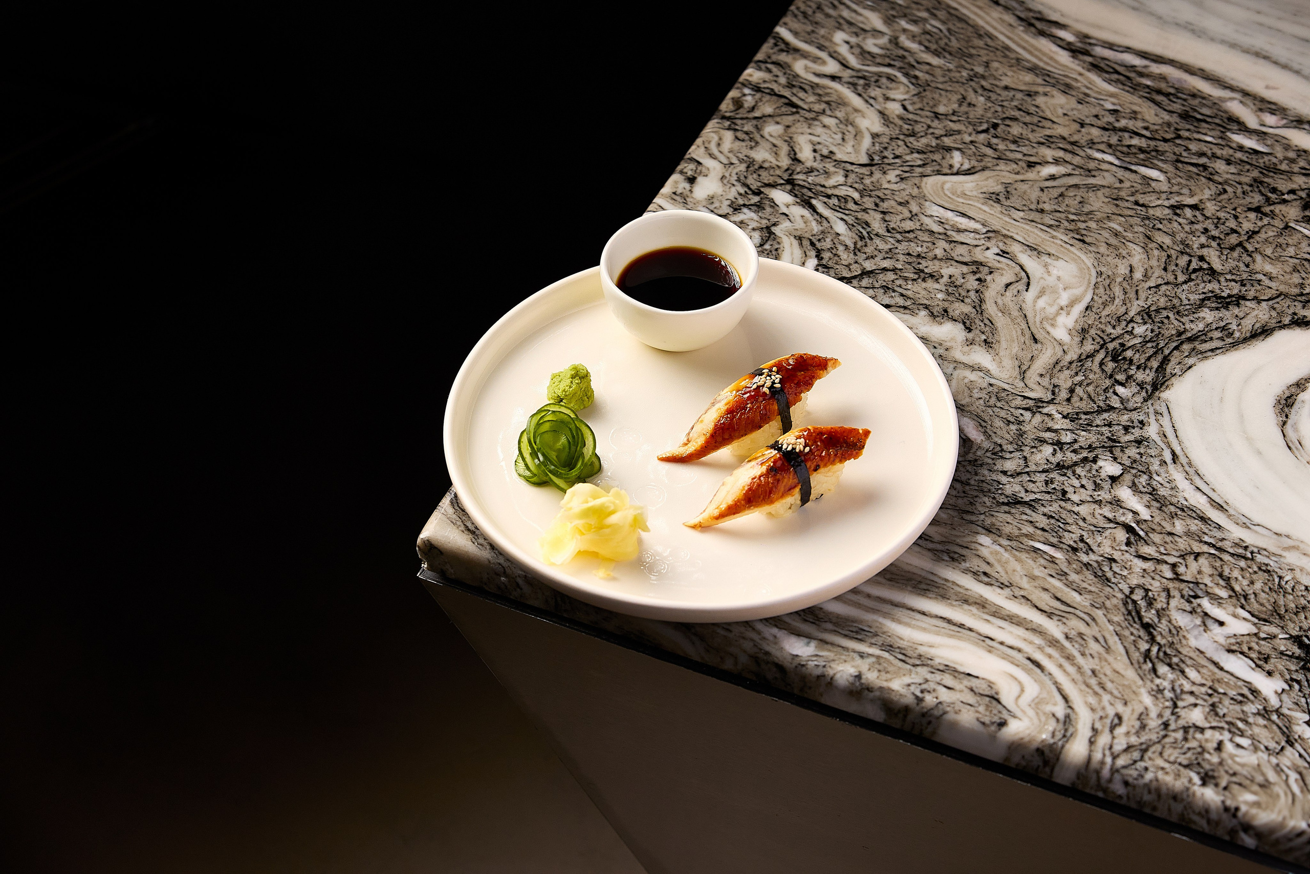 Hookah Place Dishes. Evgeny Yatsenko — Photographer in Dubai