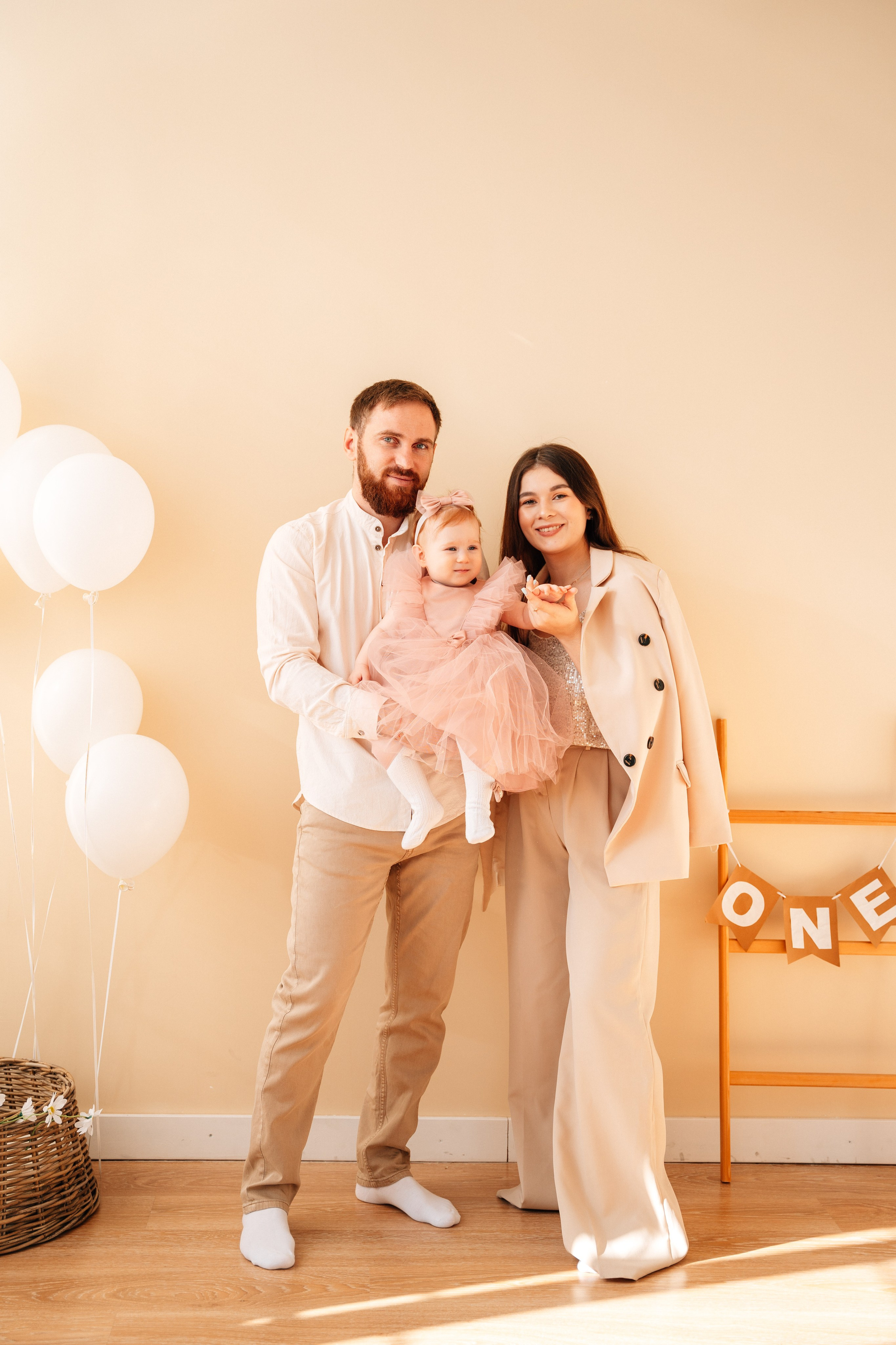 Есении 1 год. Главная