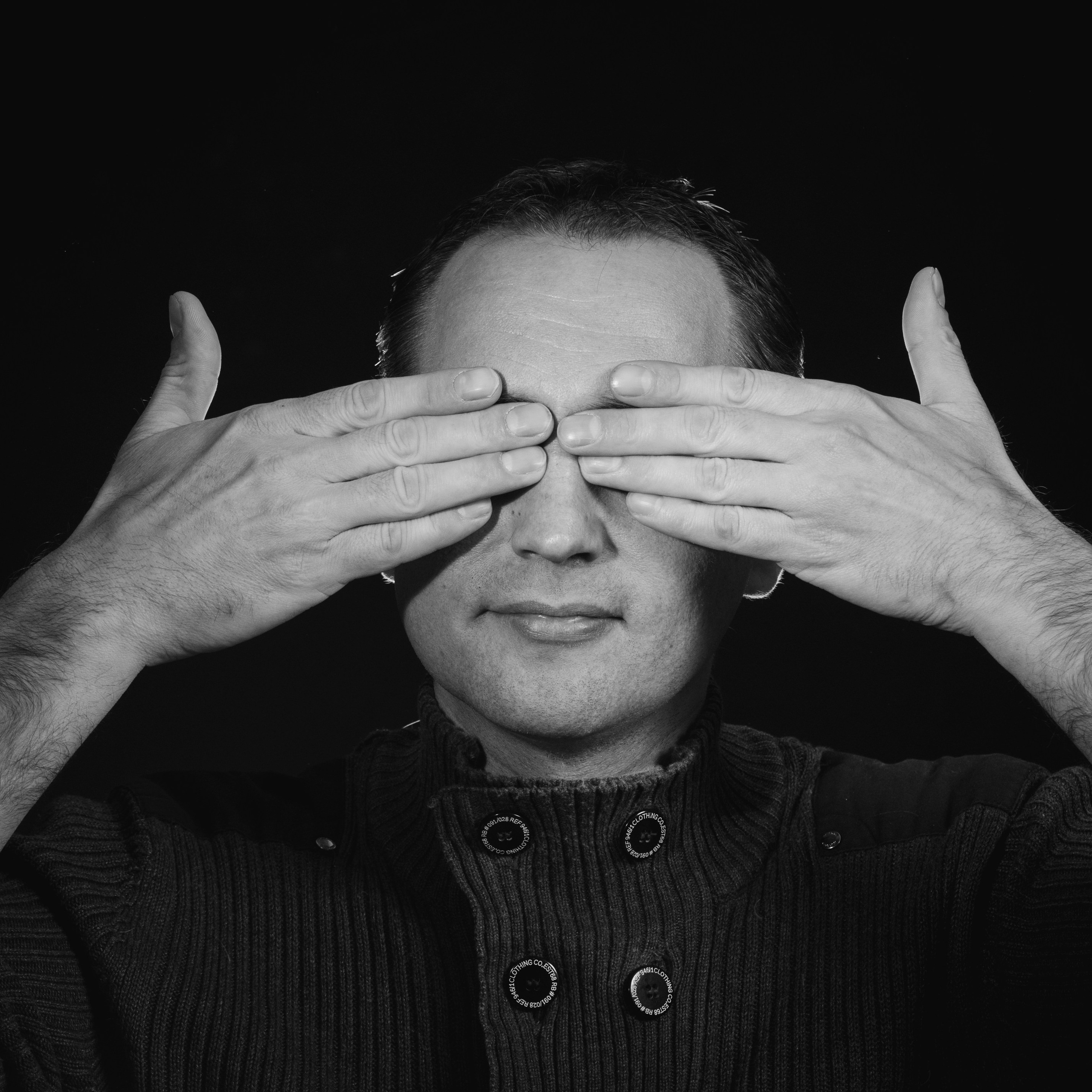 Сергей Синодов. Актёр, мим. Портфолио. Фотограф Андрей Зикеев, фотостудия AzArt Studio в Москве