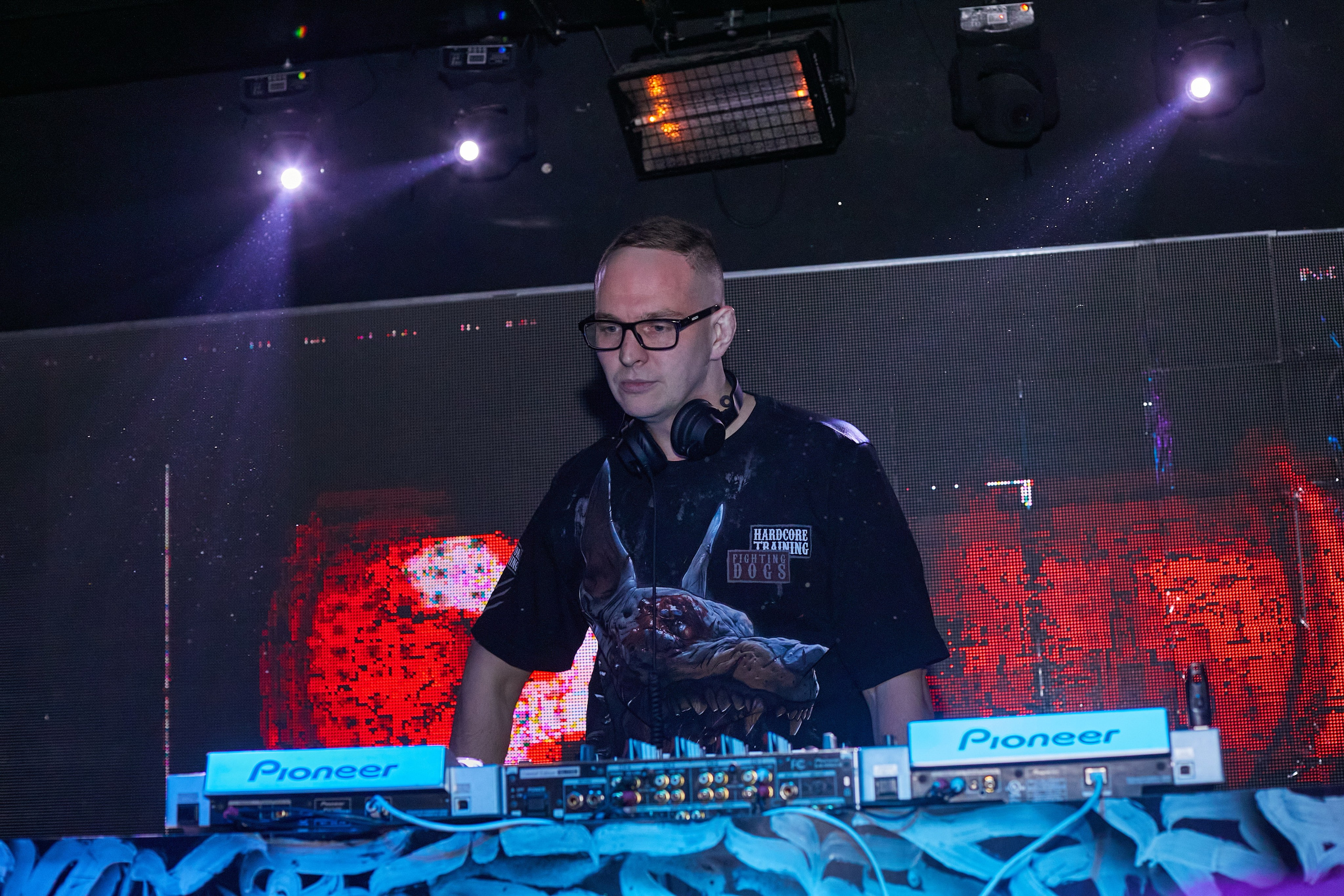 «Тяжелые четверги» 19/10/23. Свадебный и креативный фотограф в ЮФО и МСК