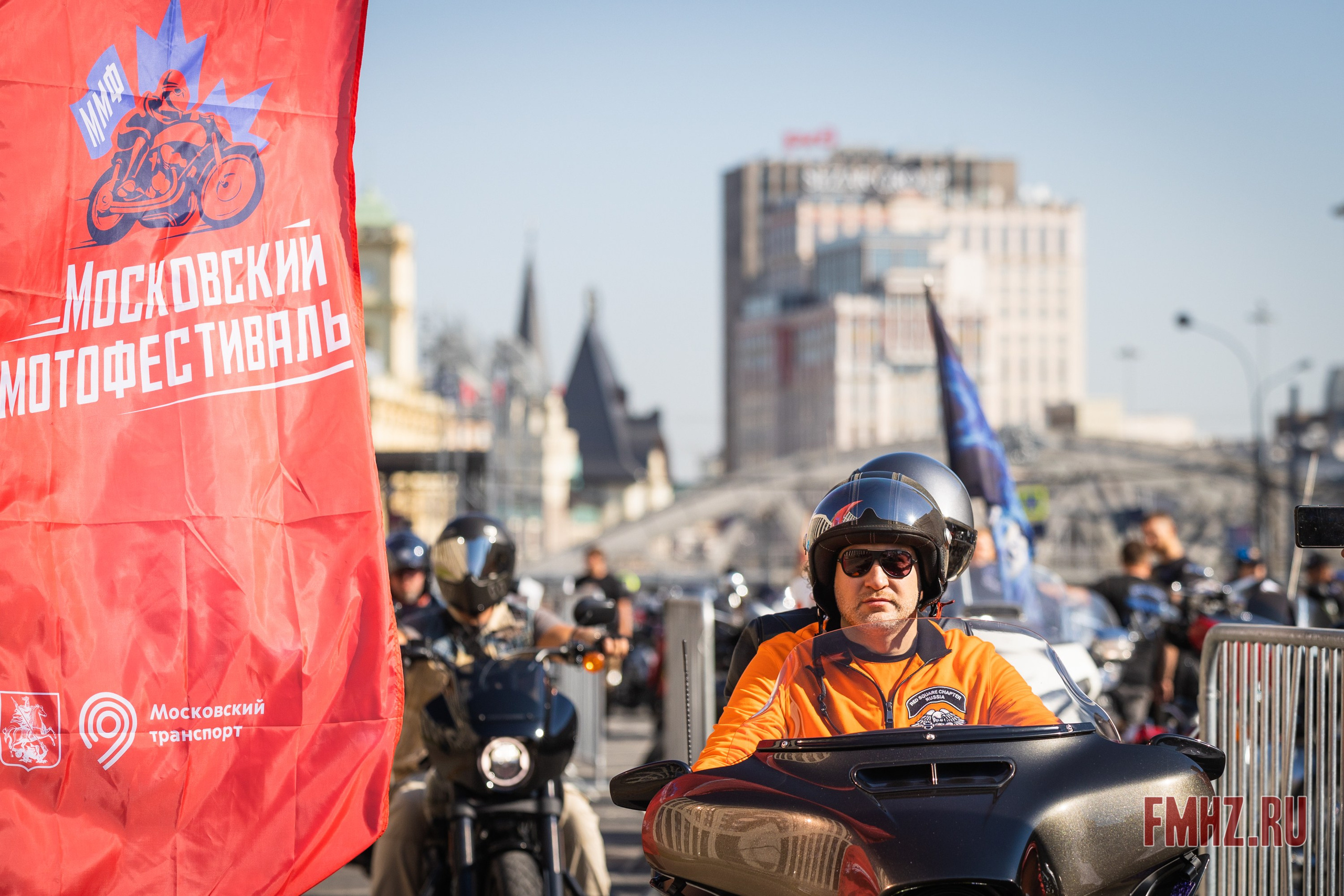 Закрытие Мотосезона 2023 на проспекте Академика Сахарова. Фотограф Владимир Охрименко