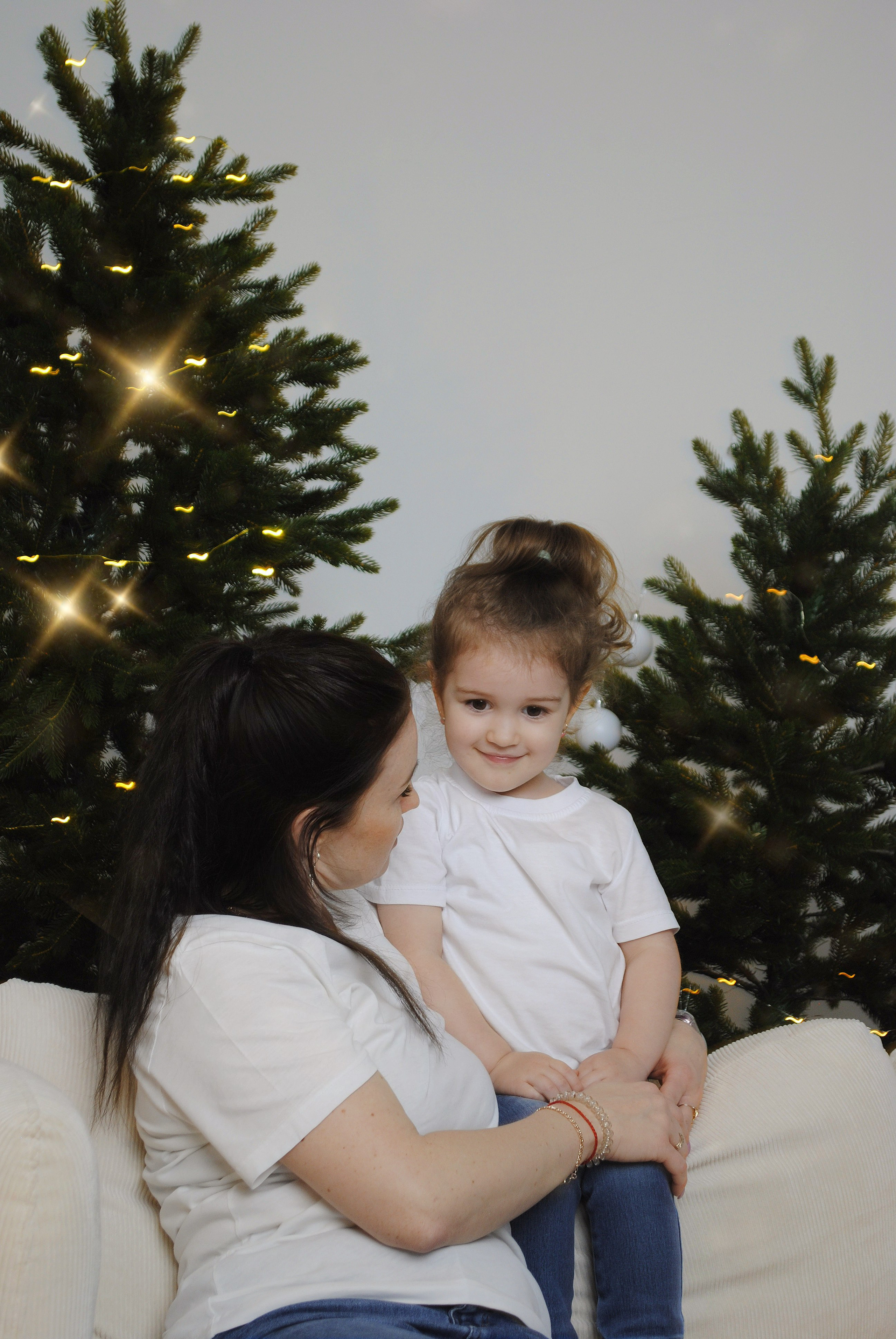 Ева и семья. Фотограф Мария Мусаелян