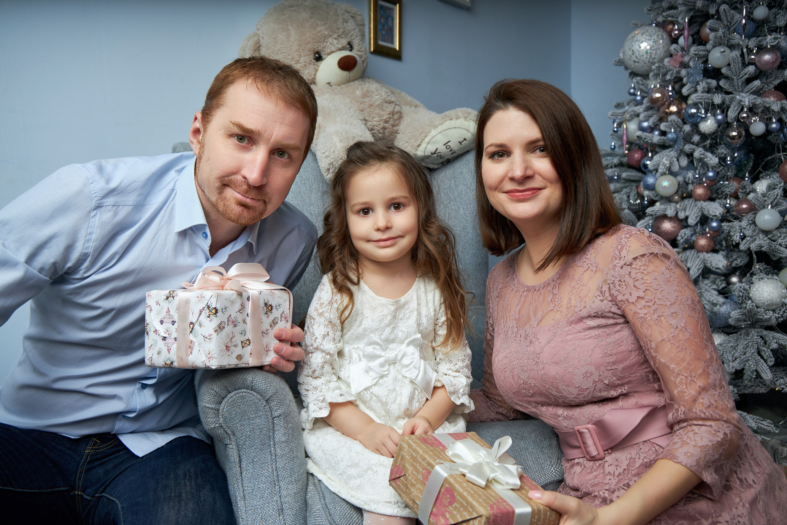 Новогодняя фотосессия для счастливой семьи