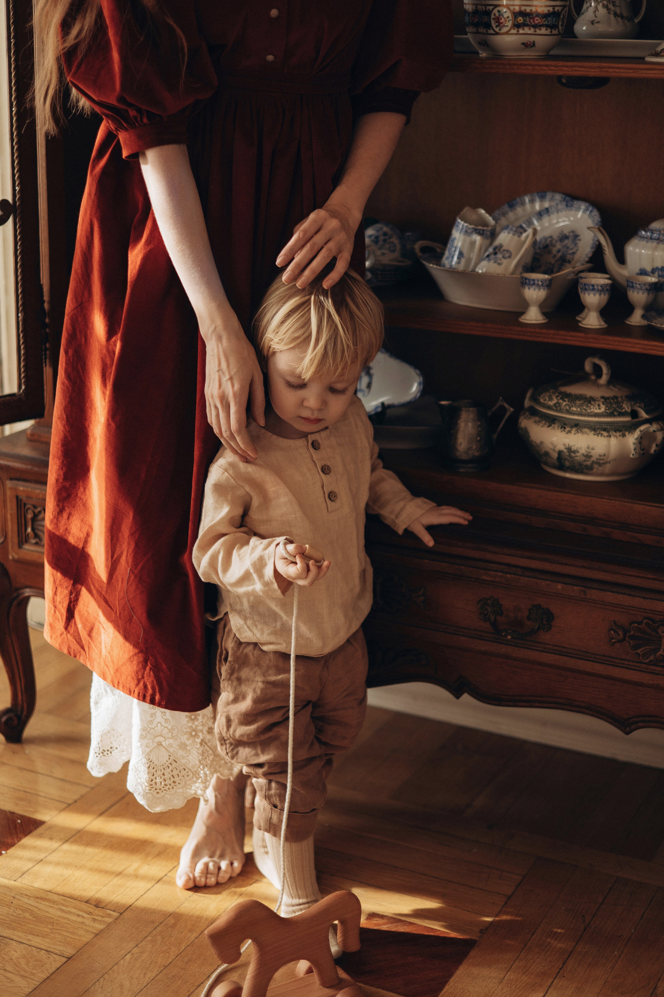 Тоня и Мироша в исторической квартире в центре Москвы. Семейный фотограф в Москве Марина Петра