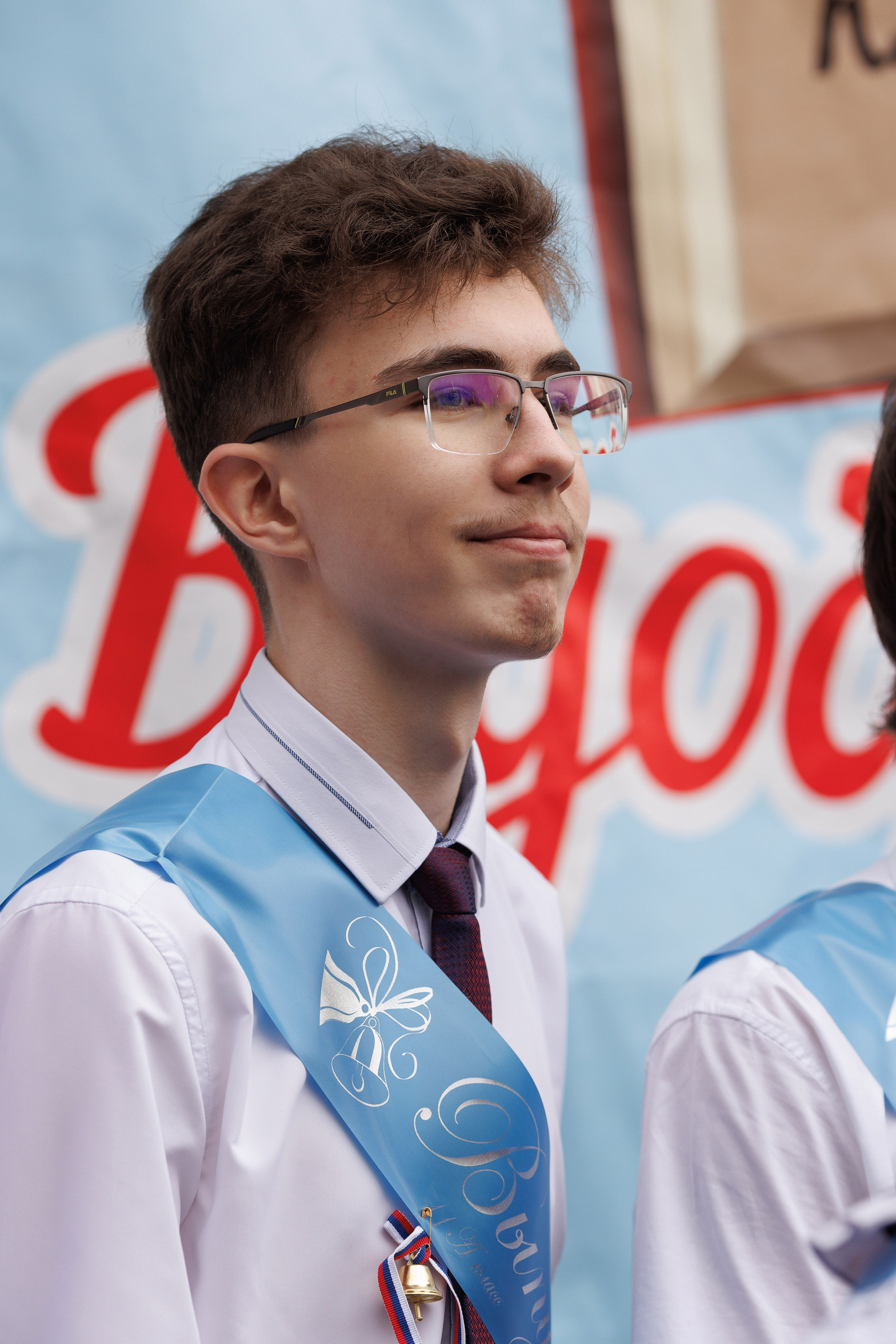 Последний звонок Гимназия Артем. Photoalbum-vl.ru