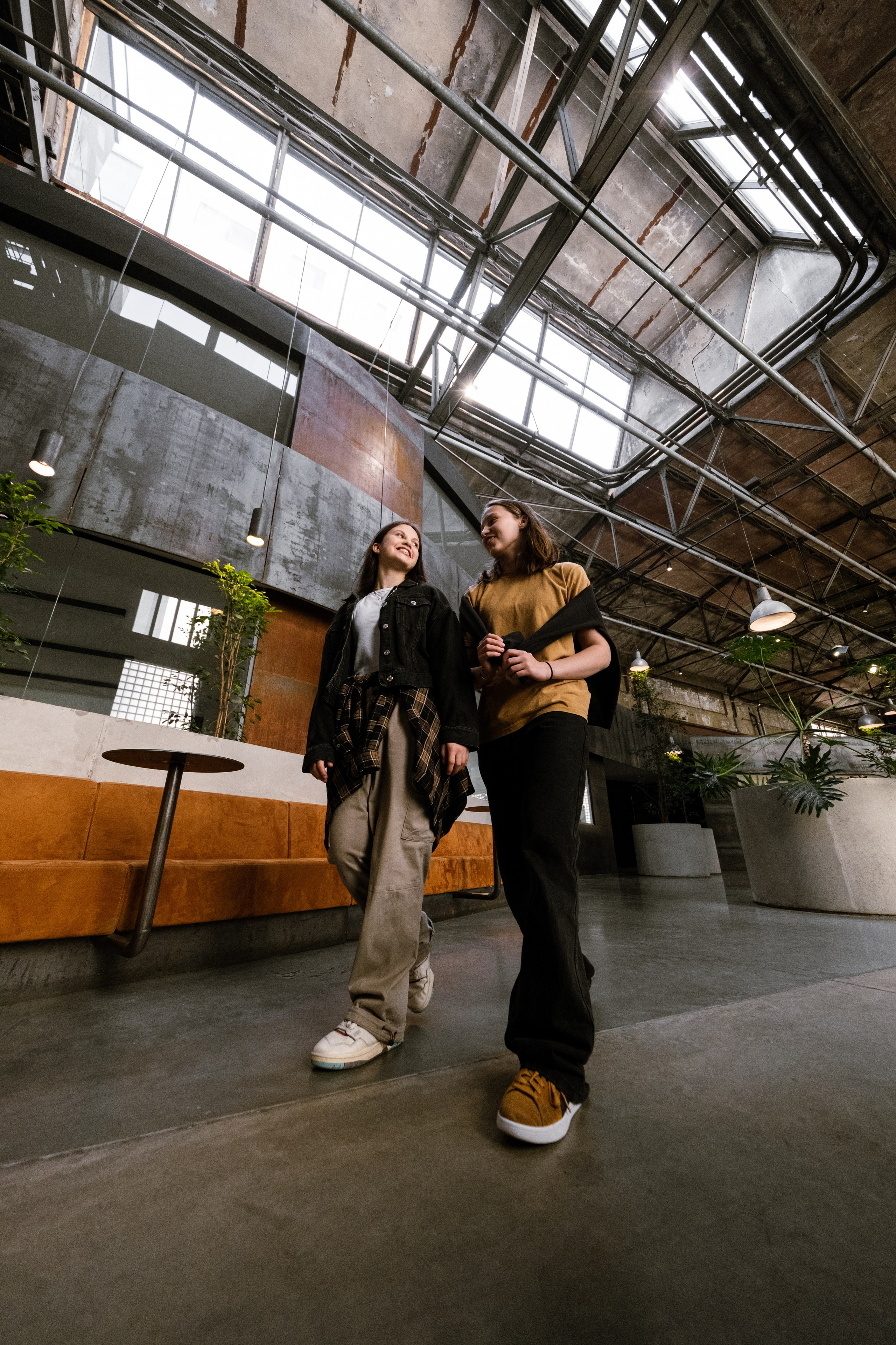 QSC 24. LIYALEE PHOTO