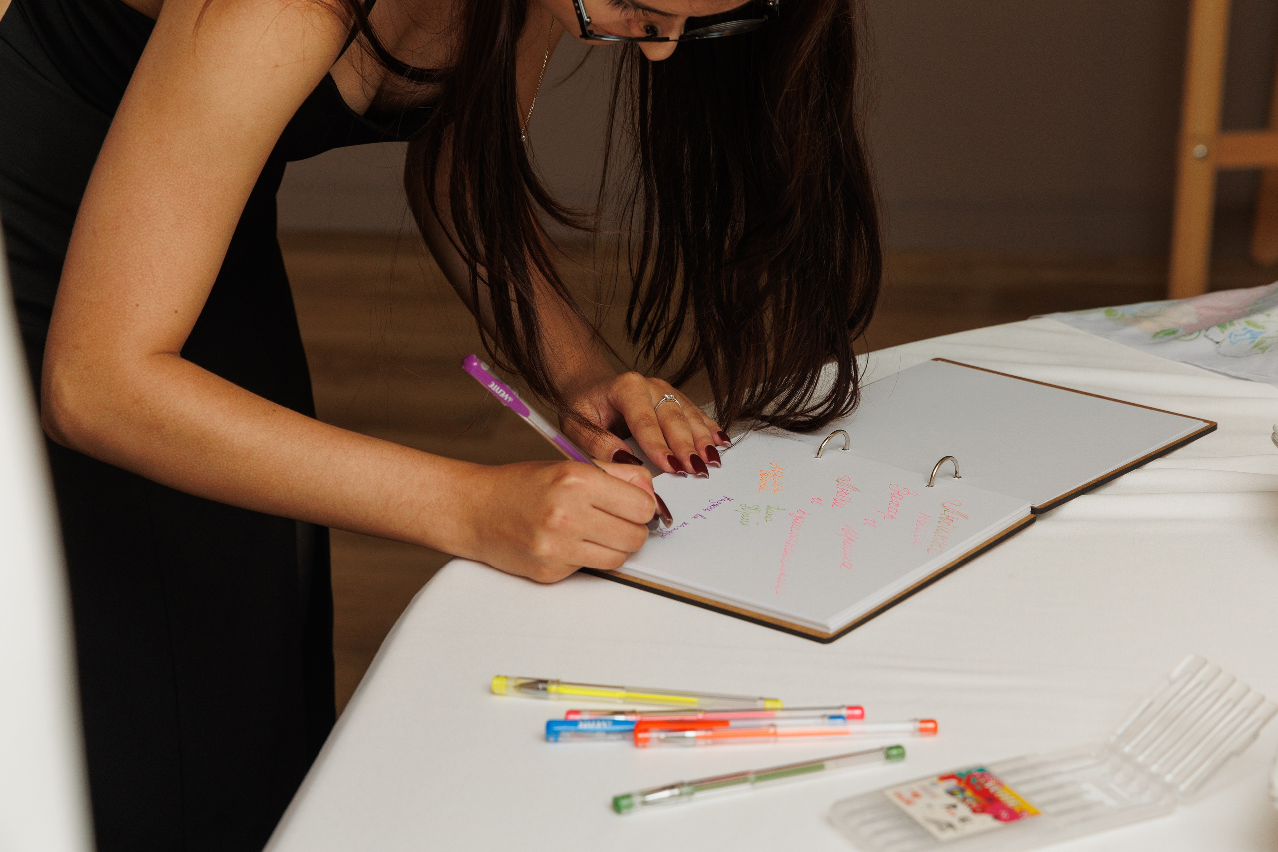 Захар и Ирина. Свадебный и семейный фотограф в г. Волхов Алексей Кочерыжкин