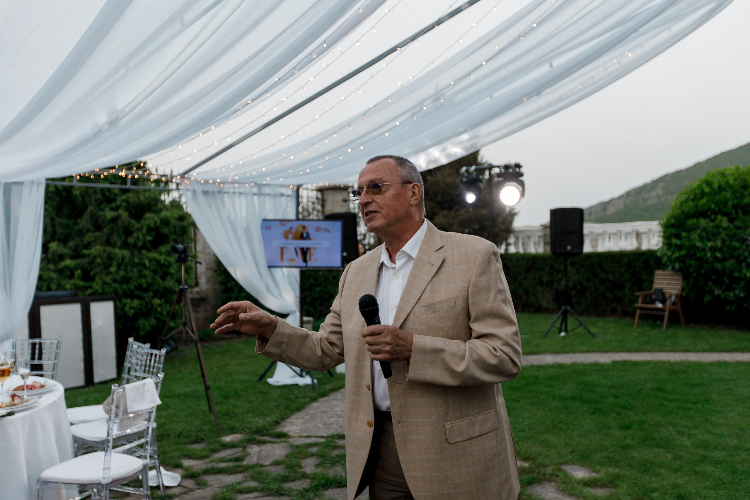 Денис и Алина. Белый замок. Фотограф Анна Лейман. Севастополь