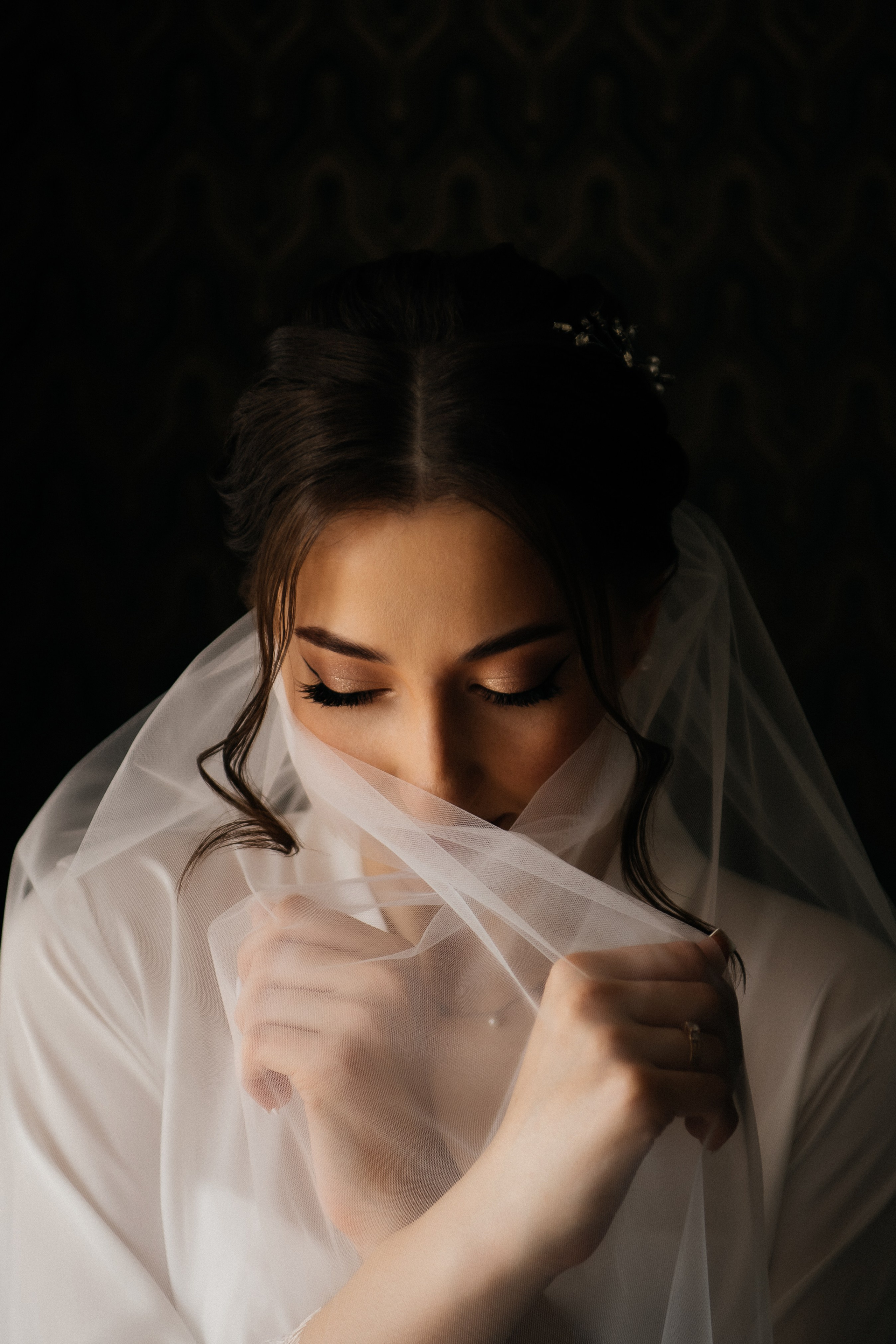 alt="Свадебная фотосессия в Барнауле. Свадебный фотограф Анна Глухова"