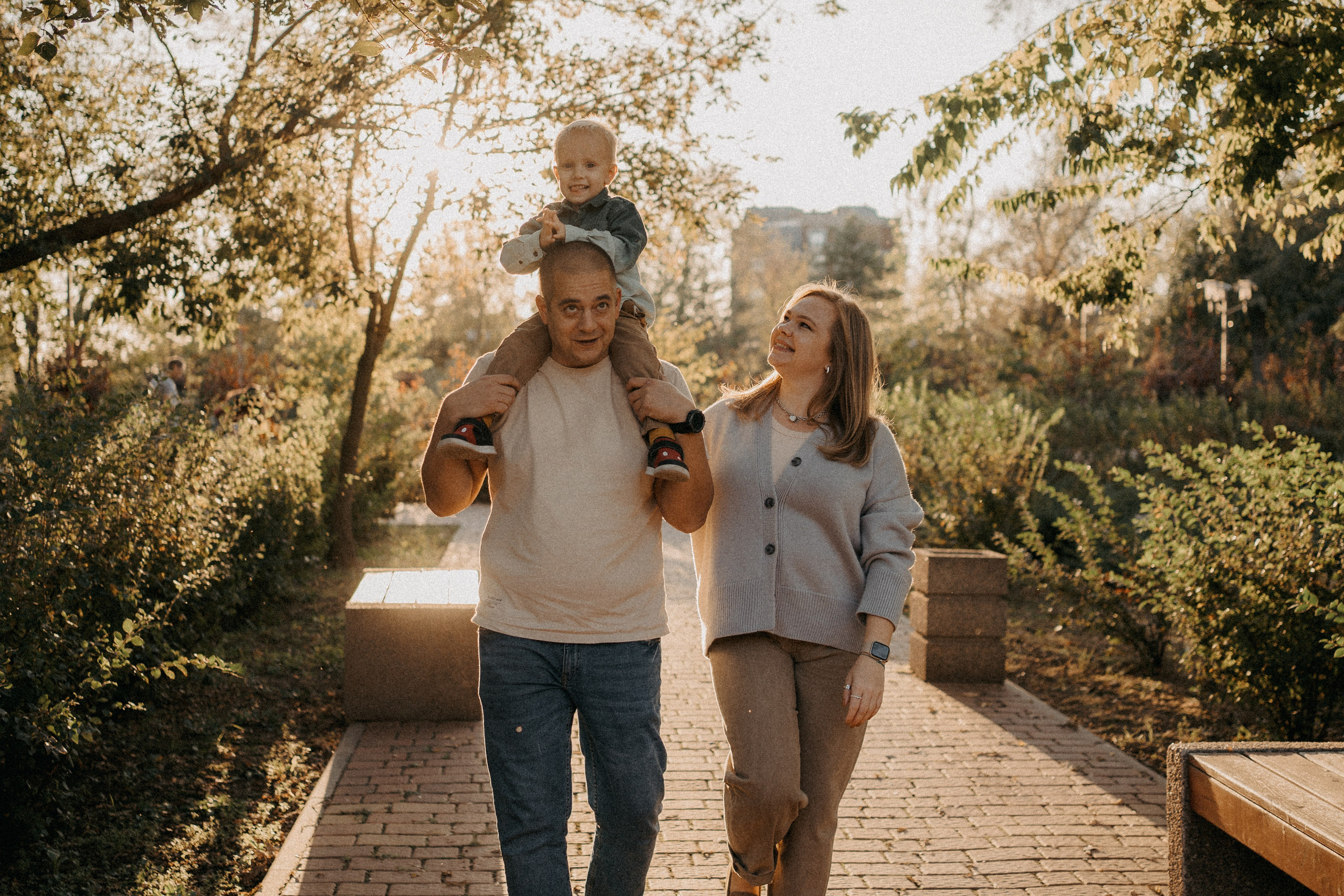 Семья Ксюши на прогулке. Семейный lifestyle фотограф в Ростове-на-Дону