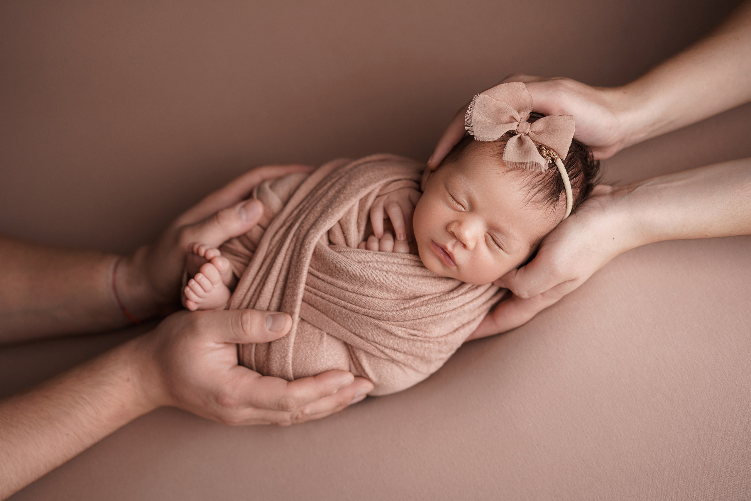 Фотосессия новорожденных | Галерея трогательных кадров малышей в стиле newborn. Фотосессия новорожденных в Москве и Московской области | Профессиональный фотограф newborn — Татьяна Иванова