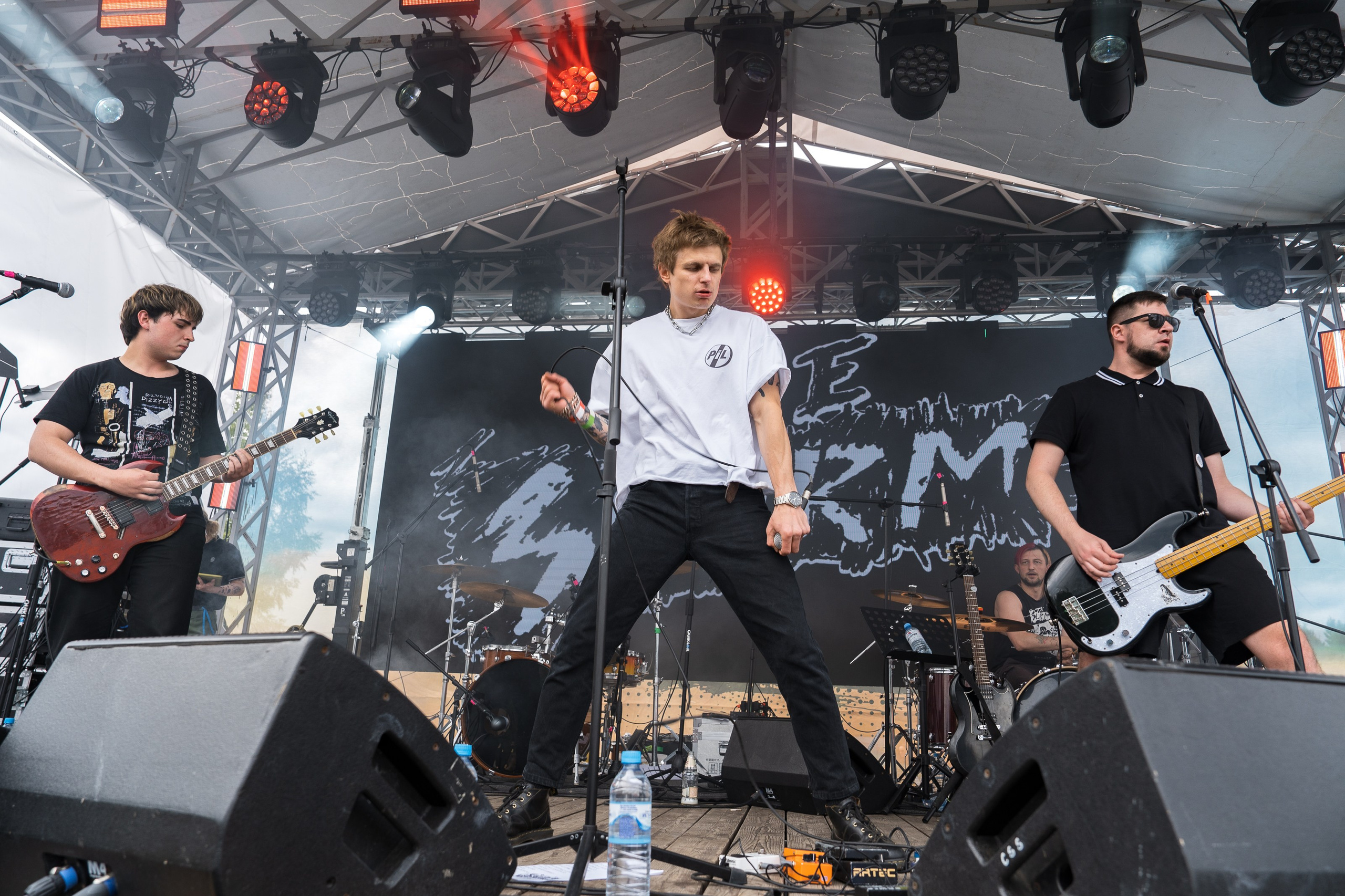 Фотоотчет с главного панк-рок фестиваля страны Anti-Party 2025. Фотограф Николай Прокофьев модельные тесты в Москве