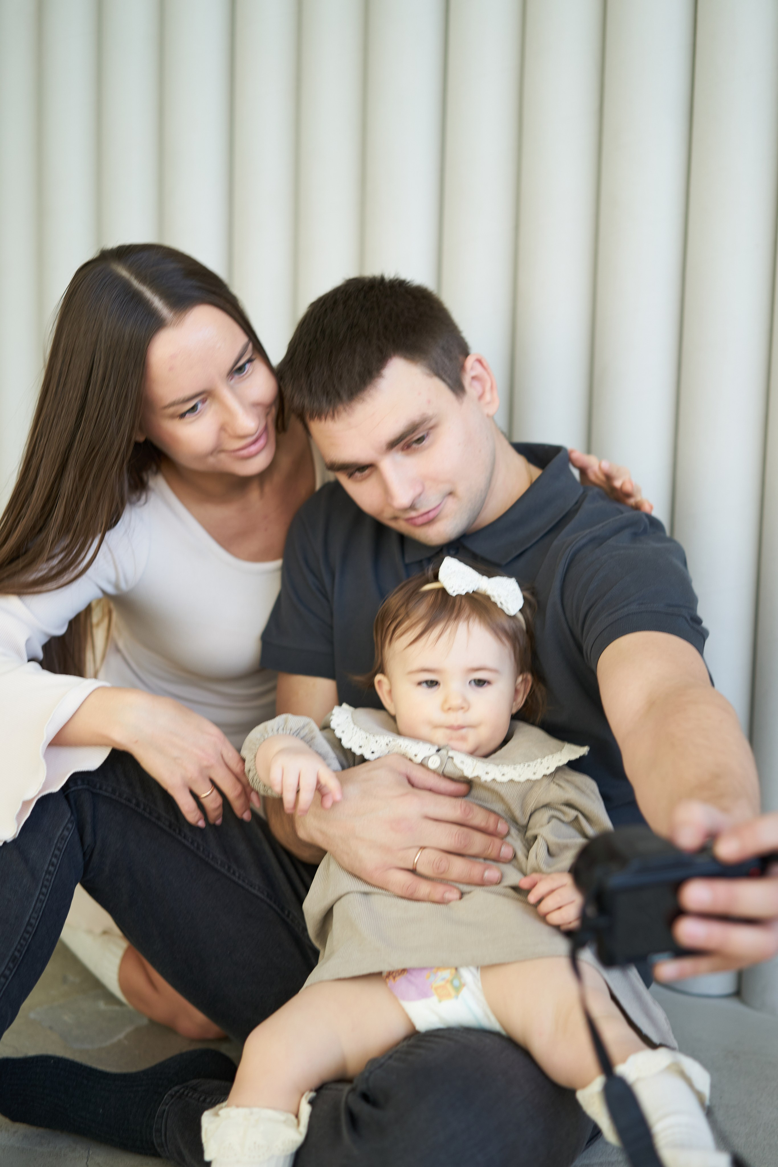 Семейная фотосессия в студии. Фотограф Екатеринбург Кокшарова Александра