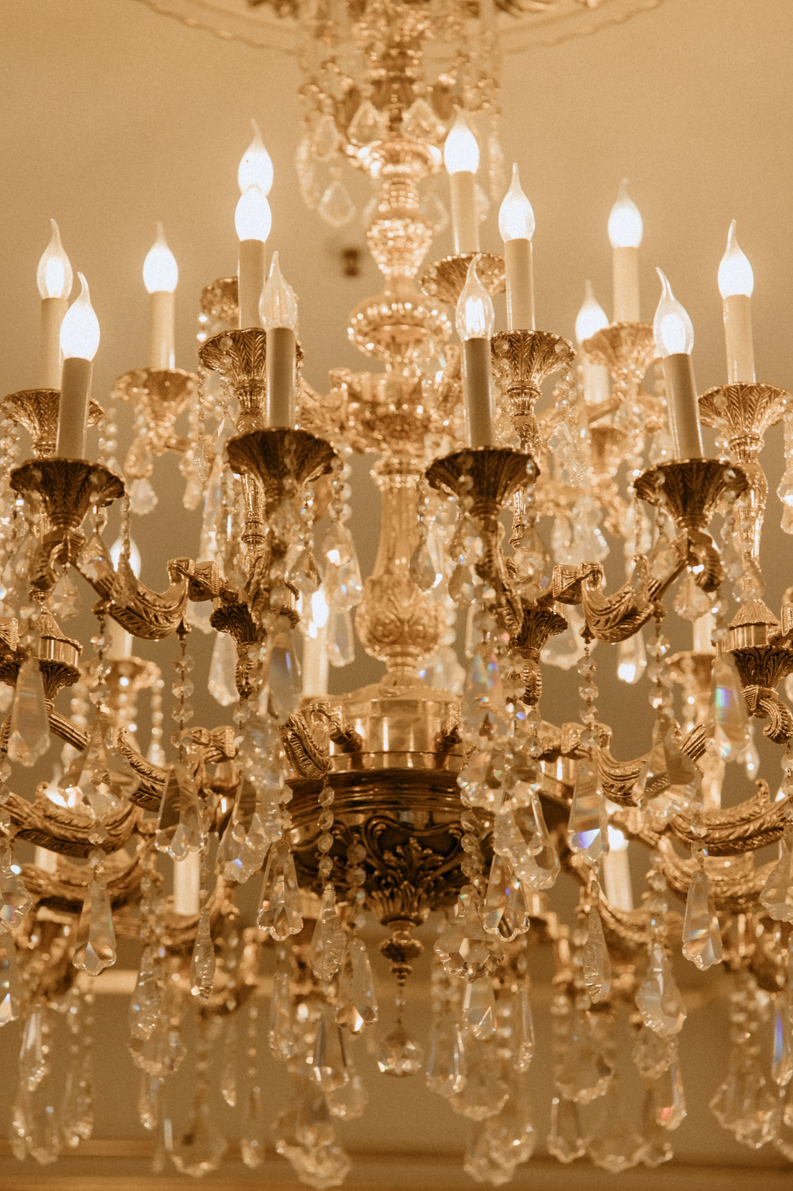 Свадебная фотосъемка в отеле Савой. Свадебный фотограф Москва