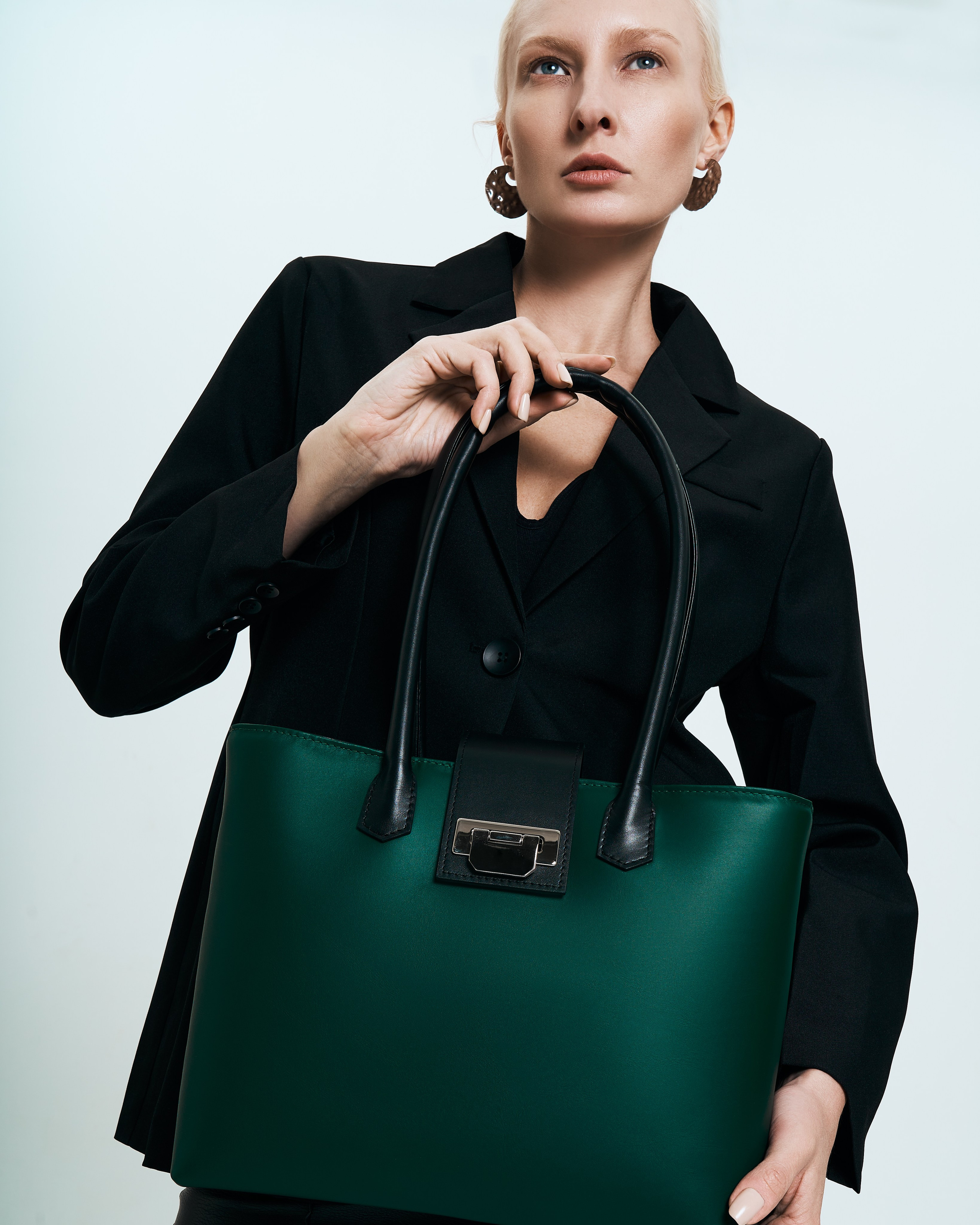 Tarasov bags. Retoucher