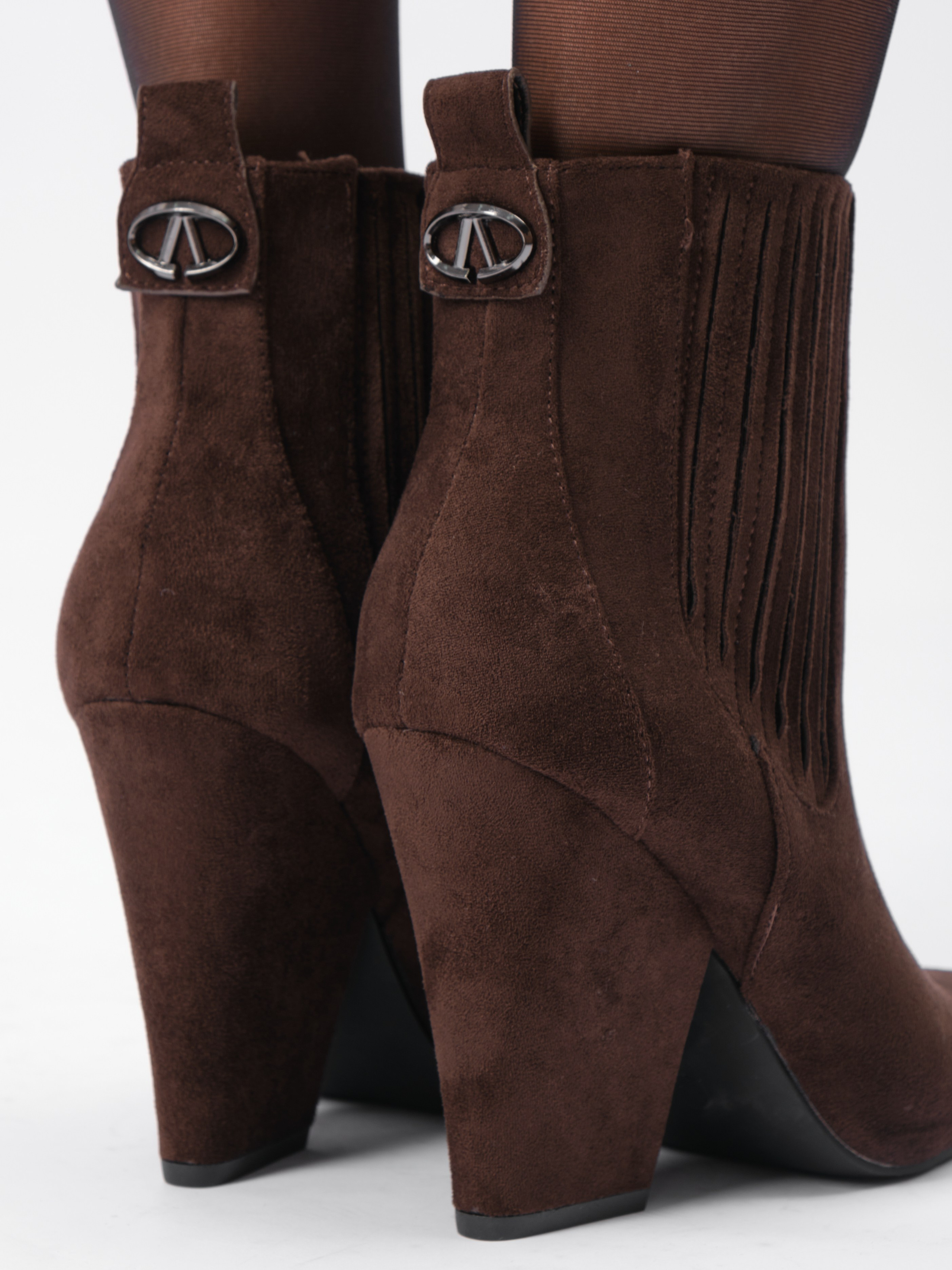 Полусапожки. Фотостудия для Wildberries Ozon