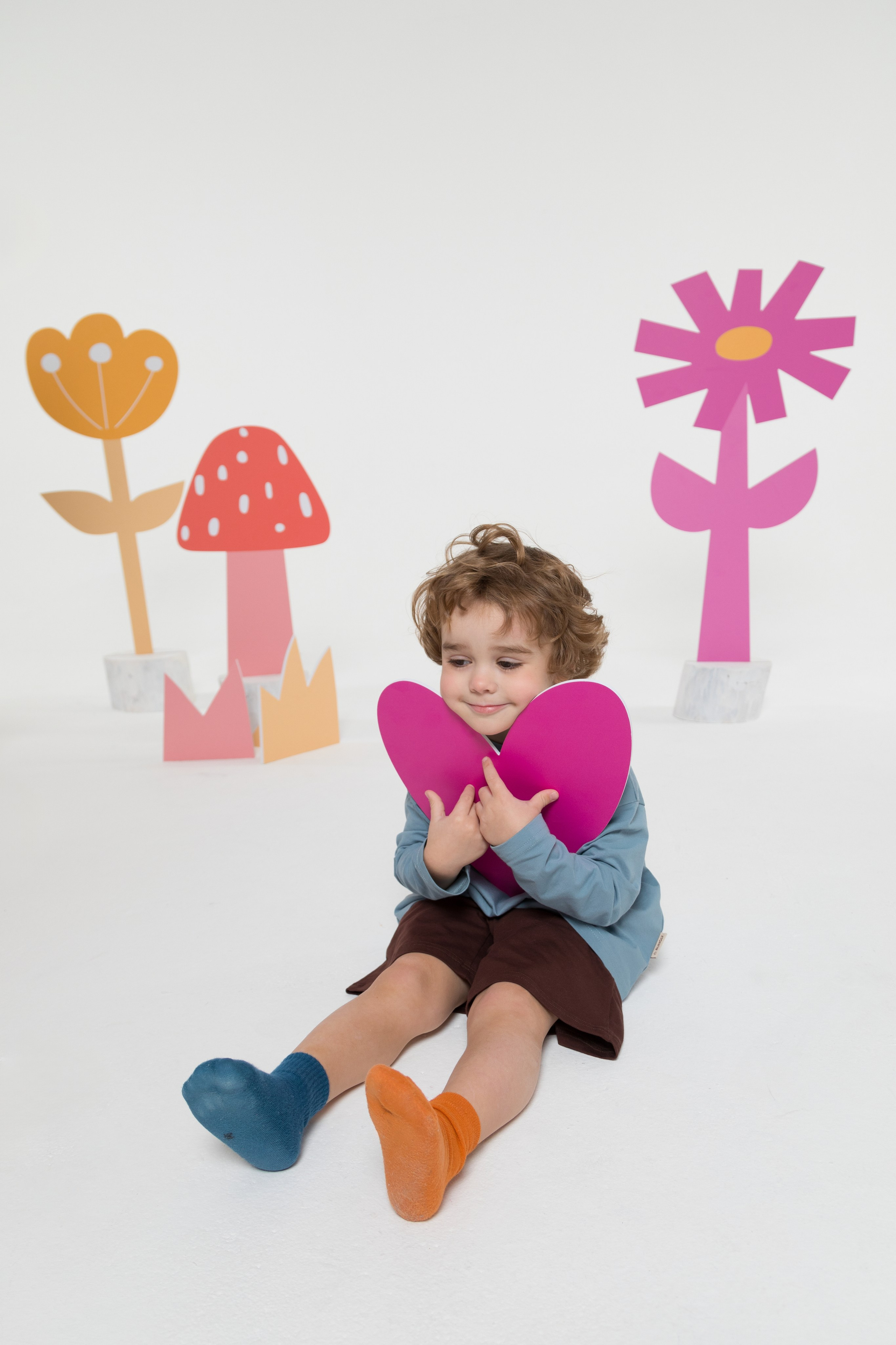 Имиджевая и каталожная съёмка для бренда детских пазлов. Детский и контент фотограф Надя Волкова Санкт-Петербург