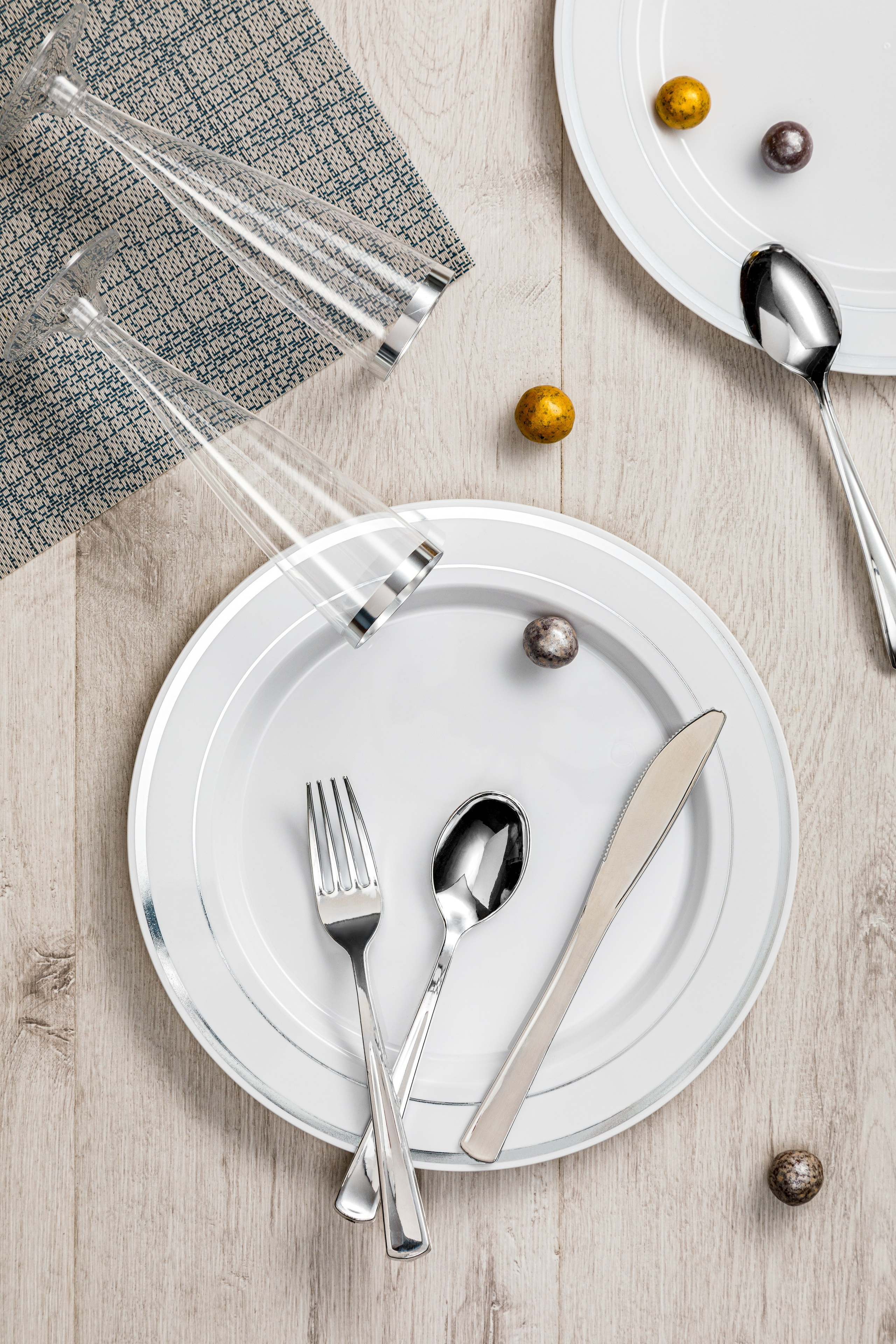 Пластиковая посуда. Сайт о предметной, имиджевой и портретной фотографии, фотограф Фил Киреев