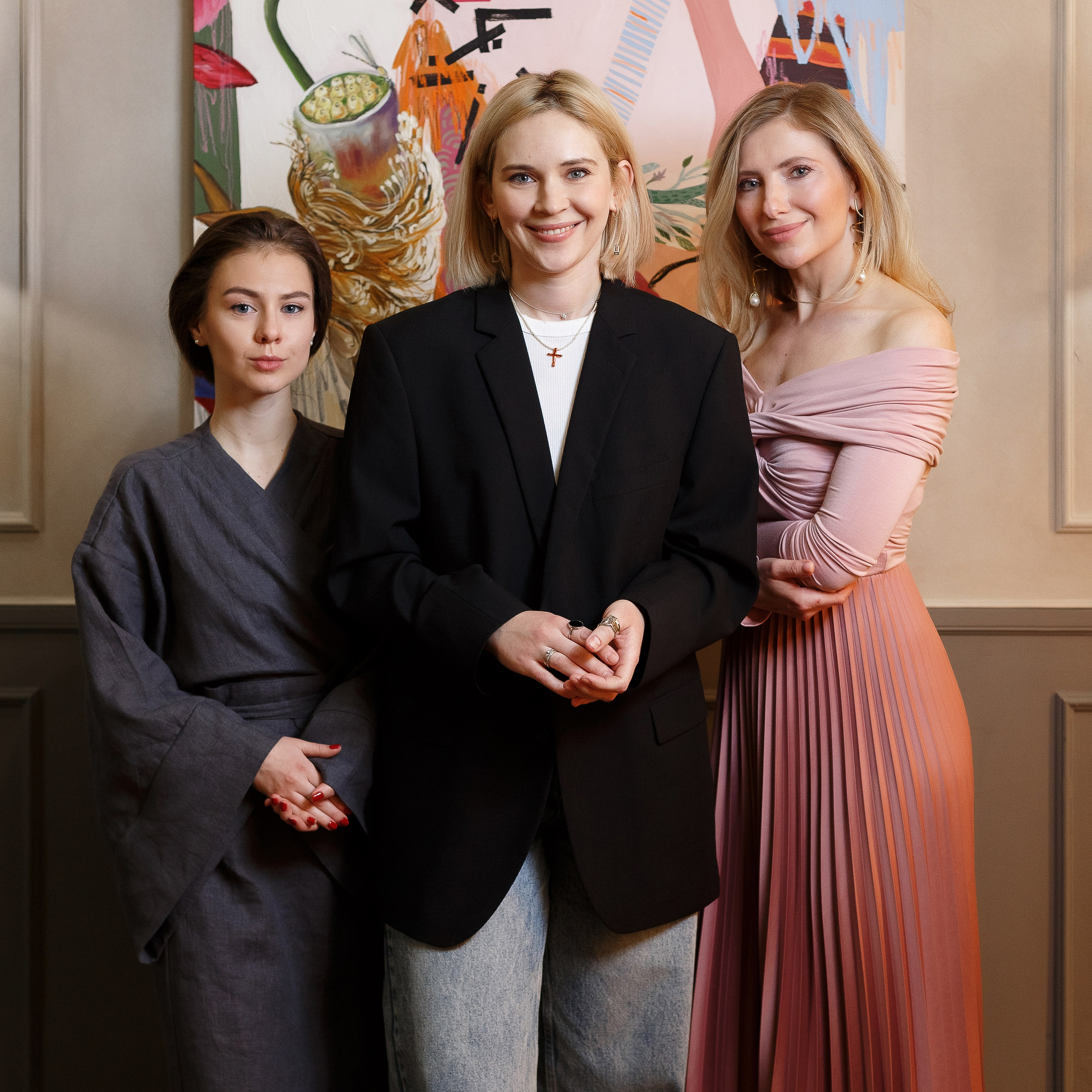 Искусство и утонченность: выставка в Мадам Куку в Таганроге. Свадебный и семейный фотограф в Таганроге Бакарюк Антон