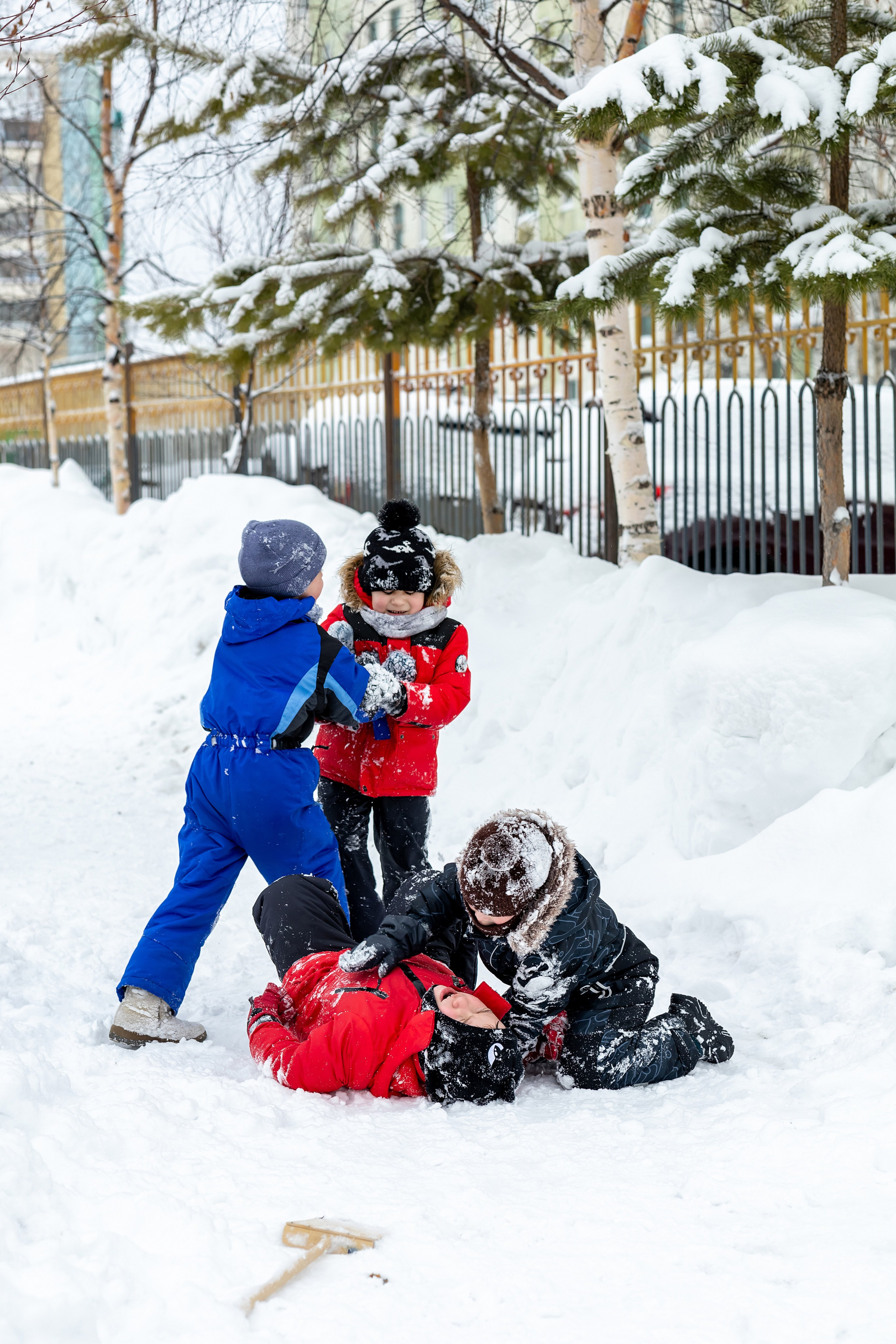 Примеры фото ДЕТСКИЙ САД. Фотограф Радужный ХМАО, Школьный фотограф, семейный фотограф, выпускной альбом