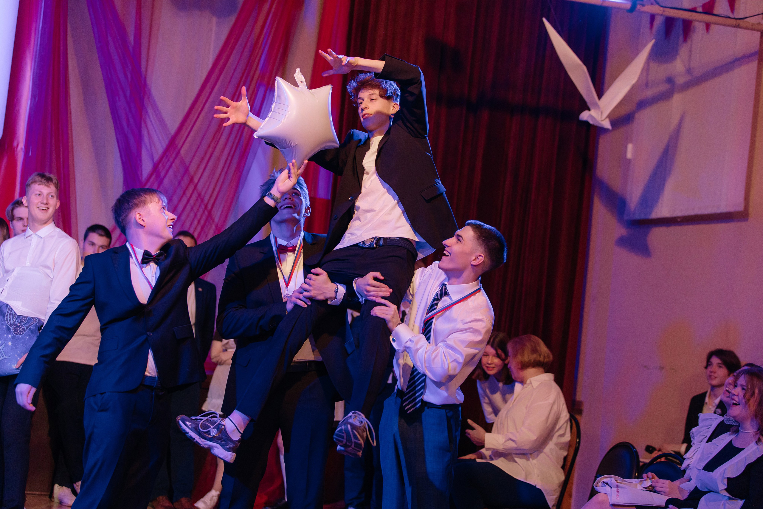 Фотограф на Выпускной. Свадебный и Репортажный фотограф Нижний Новгород Москва Ежов Иван