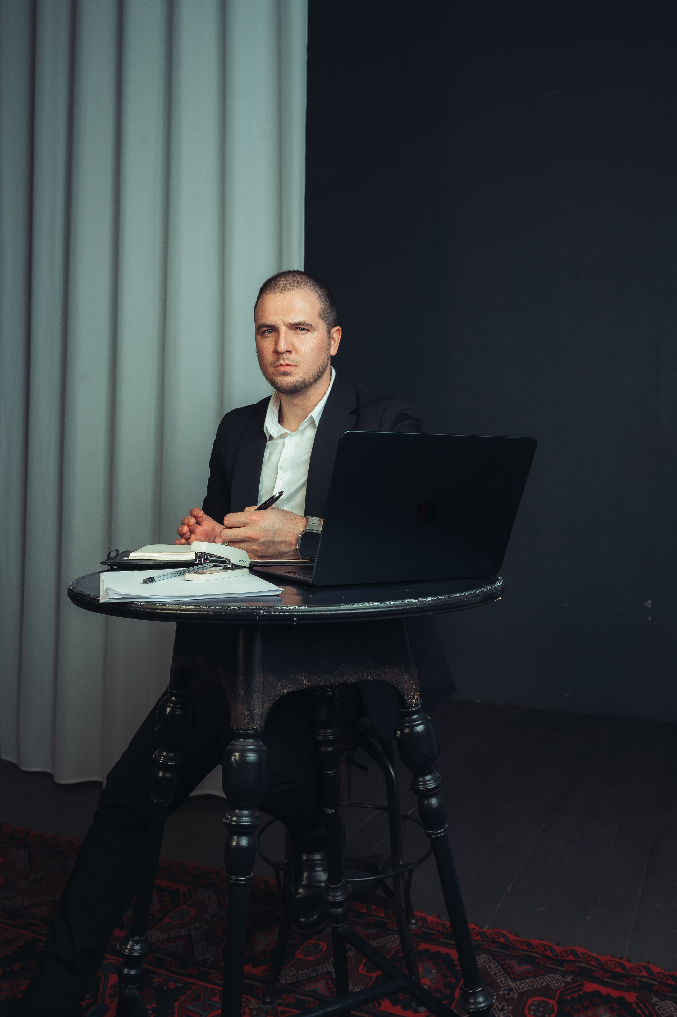 Никита Пустовалов — портретная съёмка. Иван Кубик — фотограф и видеограф