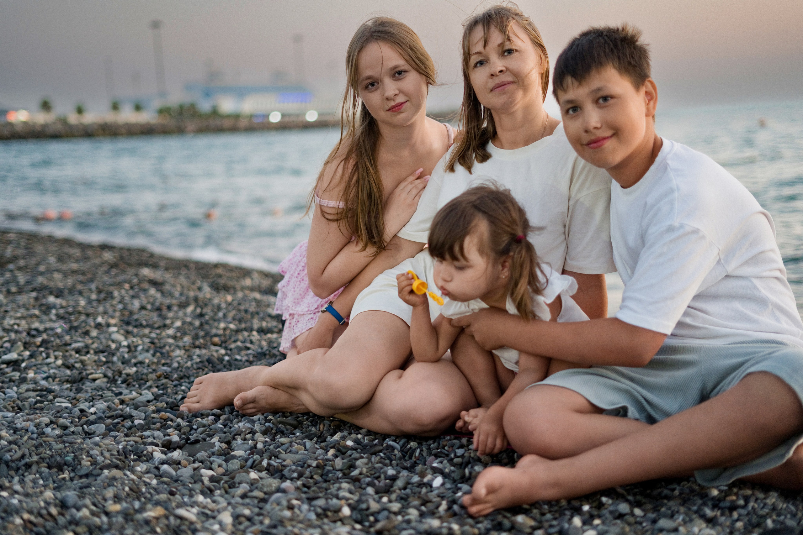 Семейная фотосессия в центре Сочи. Профессиональный Фотограф в Сочи Марина Ситкина