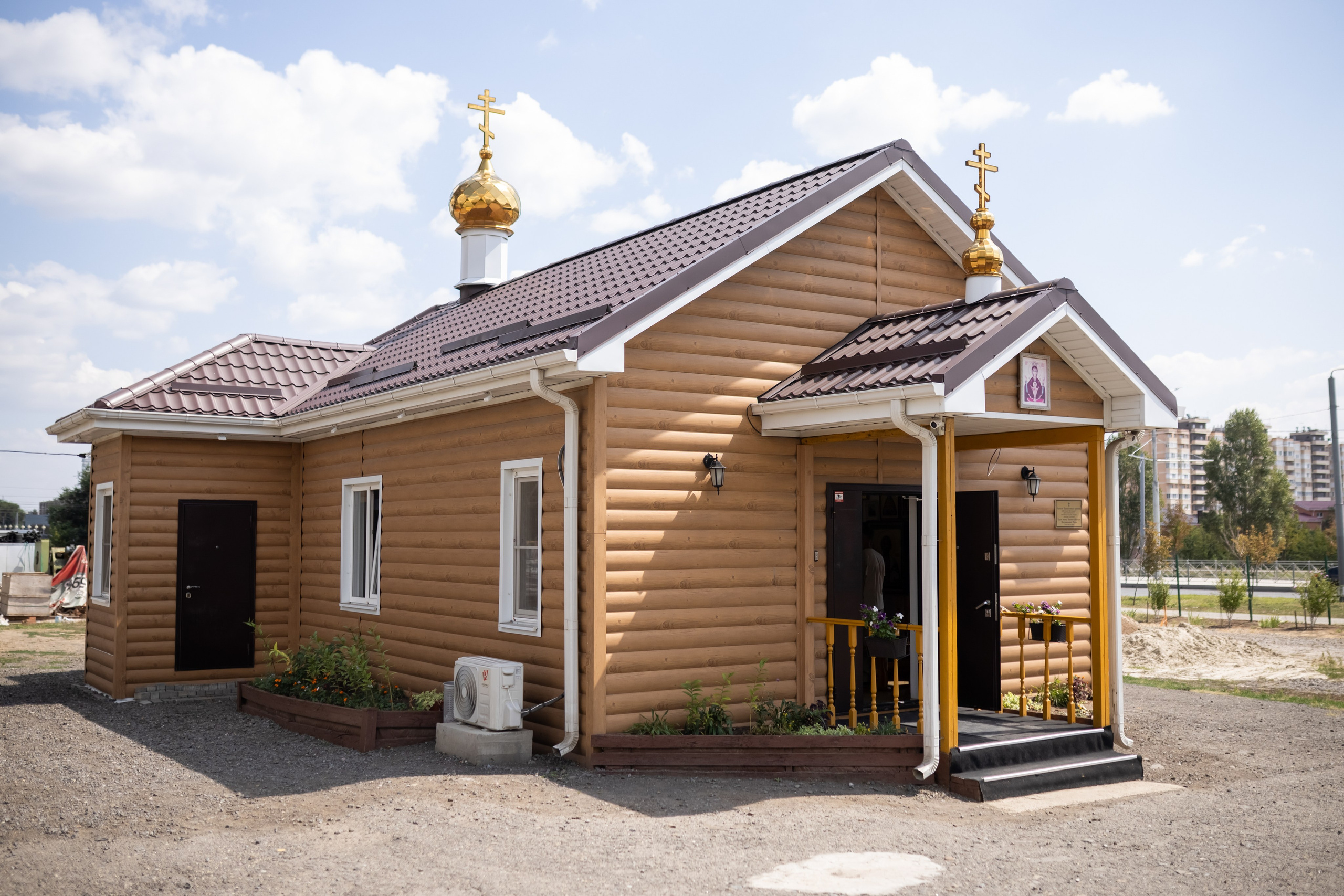 Церковь иконы Божией Матери Неупиваемая Чаша. Олеся Семейская свадебный и семейный фотограф в Ростове-на-Дону