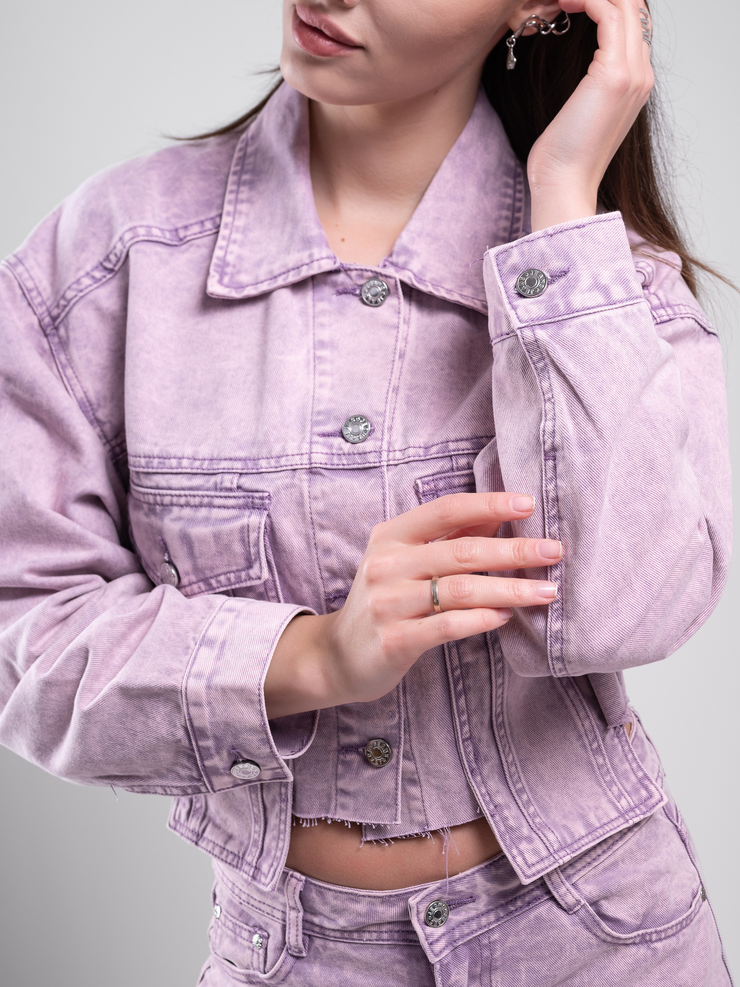 Джинсовые костюмы две модели. Предметный фотограф, фото для маркетплейсов Пятигорск, КМВ